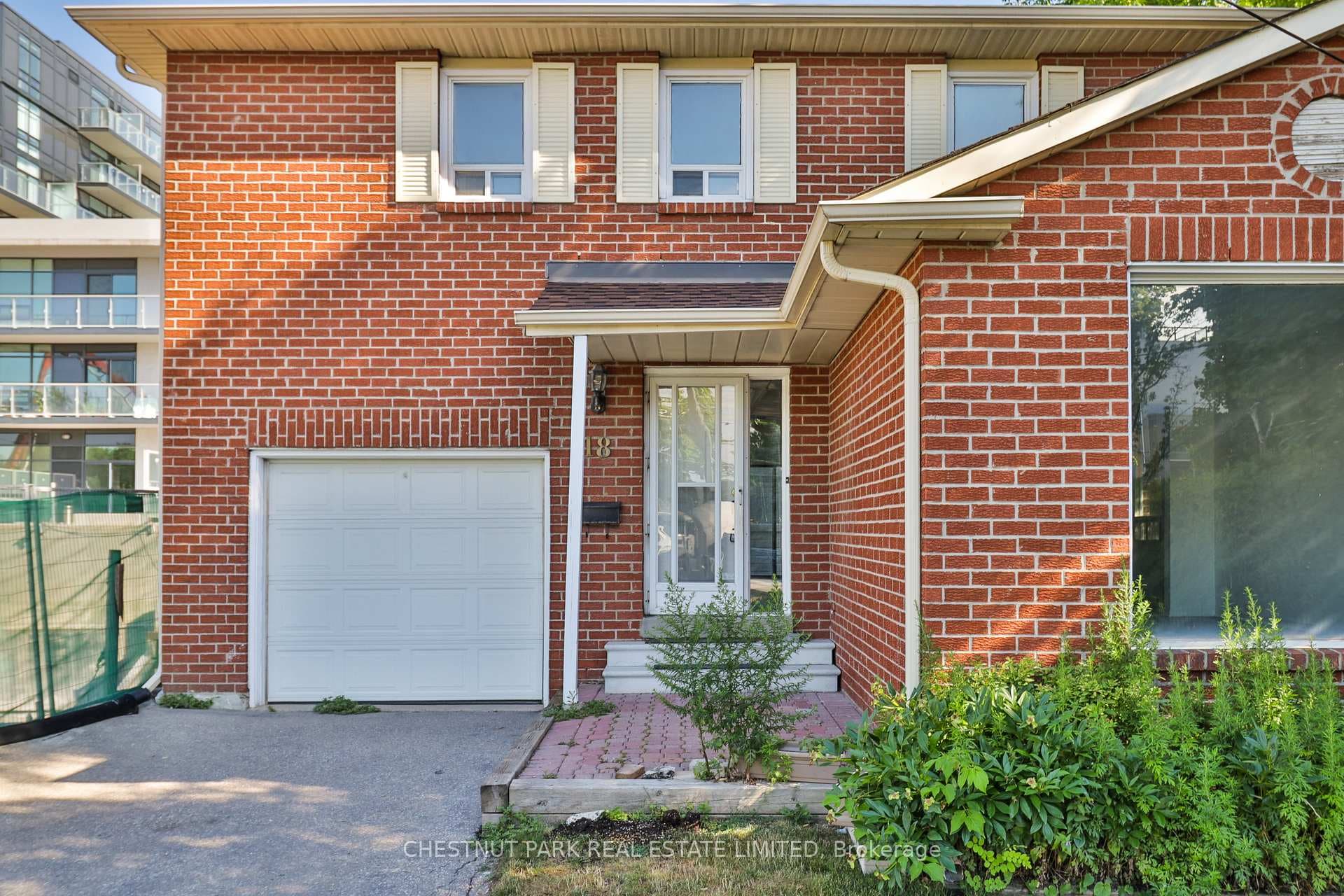 18 Dervock Crescent photo 2