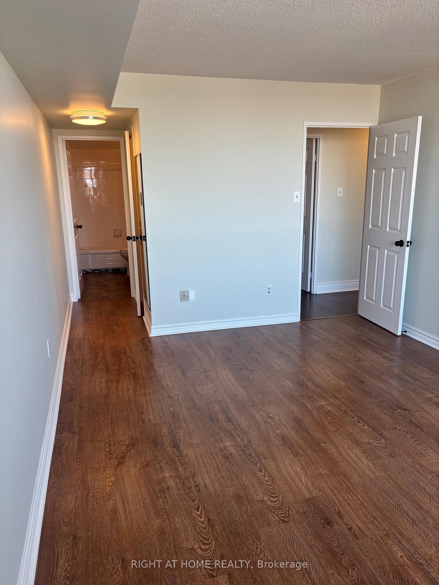 8501 BAYVIEW Avenue Unit 1006 photo 12