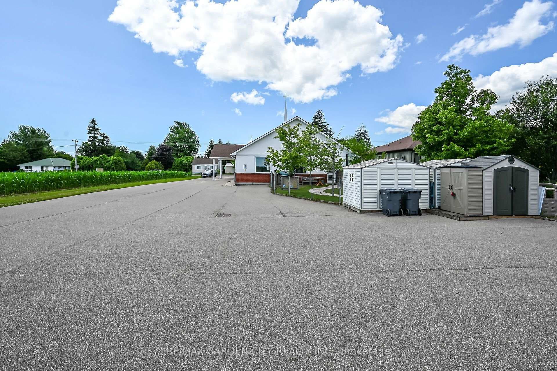 1140 Bay Street photo 5