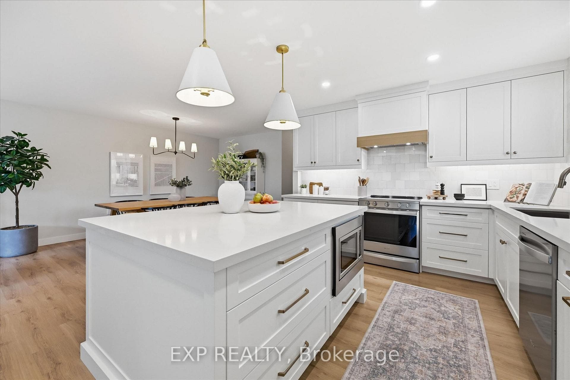 66 Elmore Drive photo 4