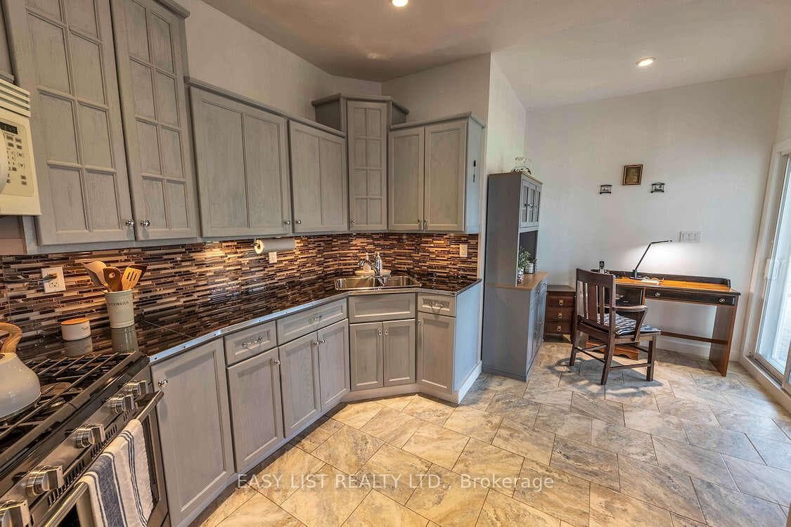608 Copper Cliff Road photo 31