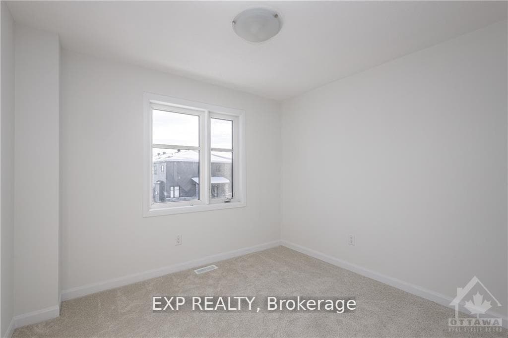 1006 BALLYHALE Heights photo 14