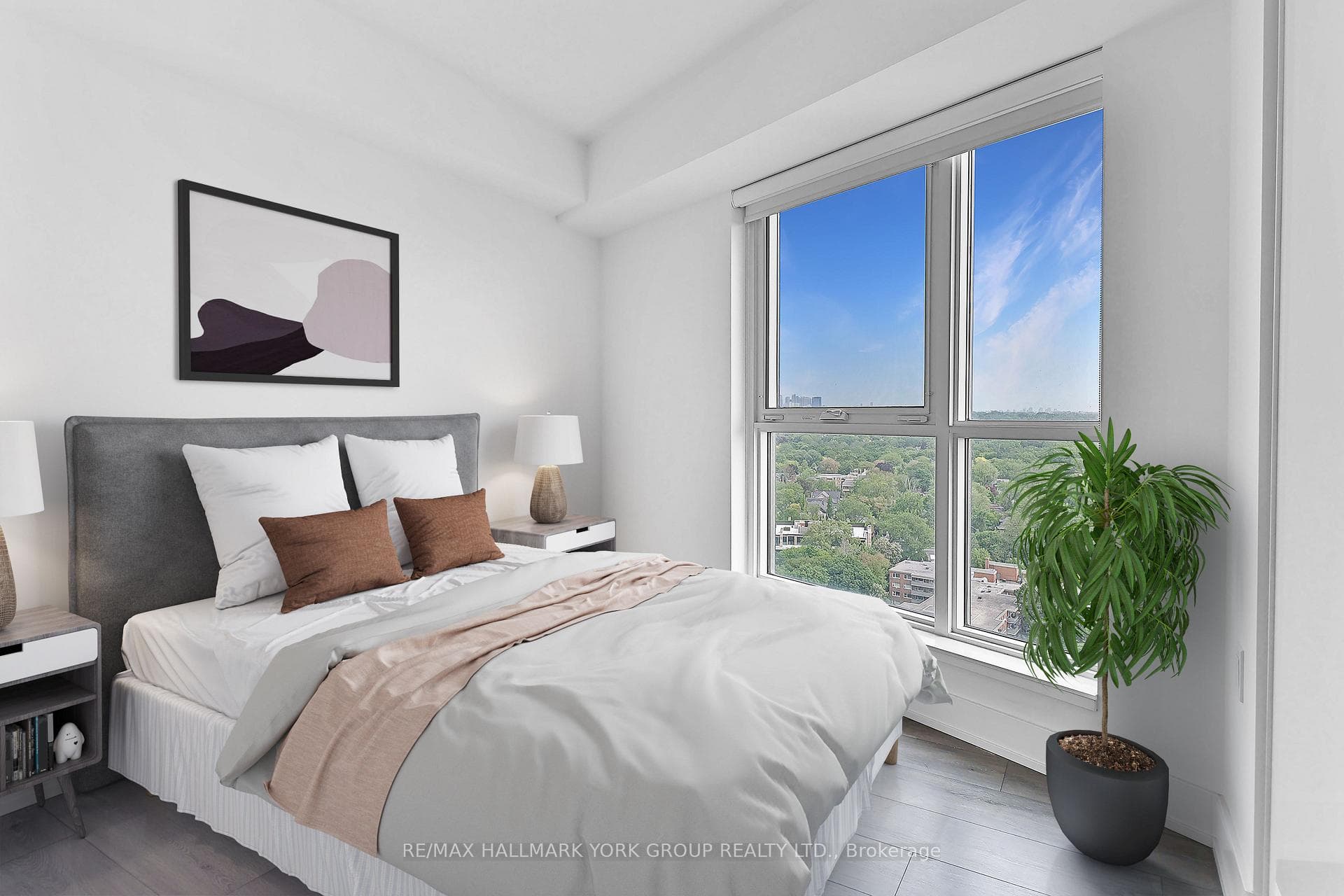 585 Bloor Street Unit 2017 photo 4