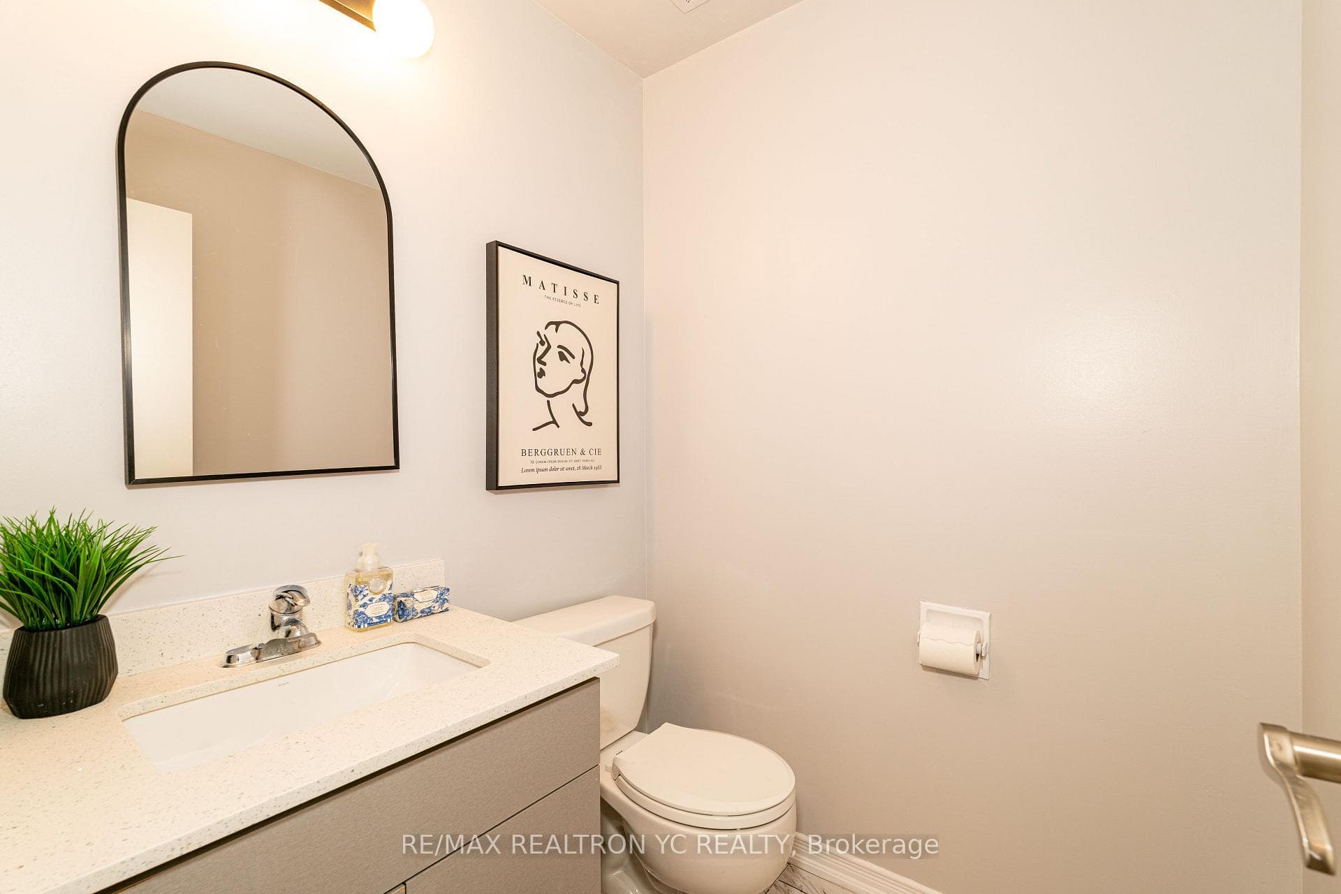 4005 Don Mills Road Unit 312 photo 4