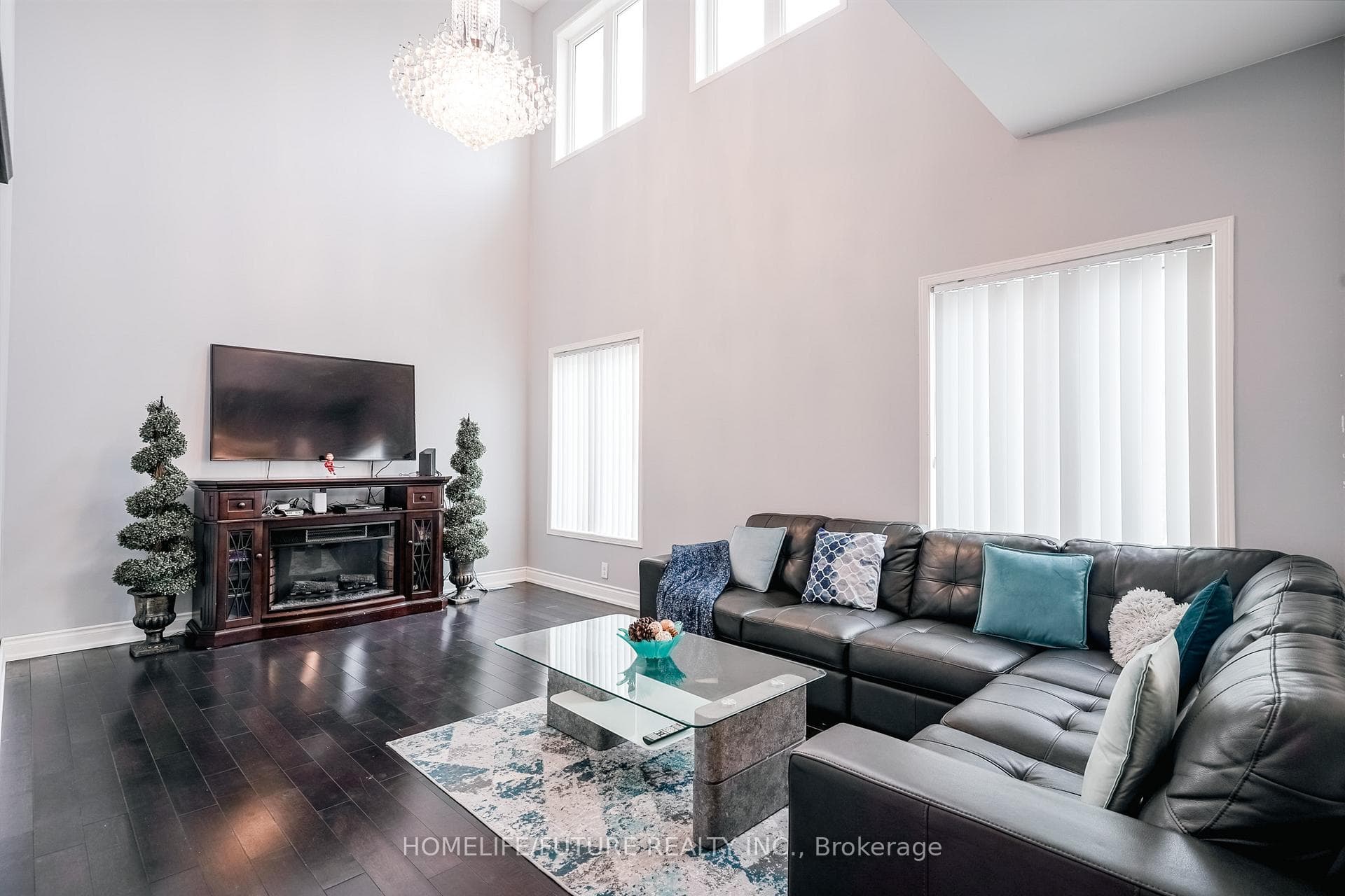 14 Mosely Crescent photo 7