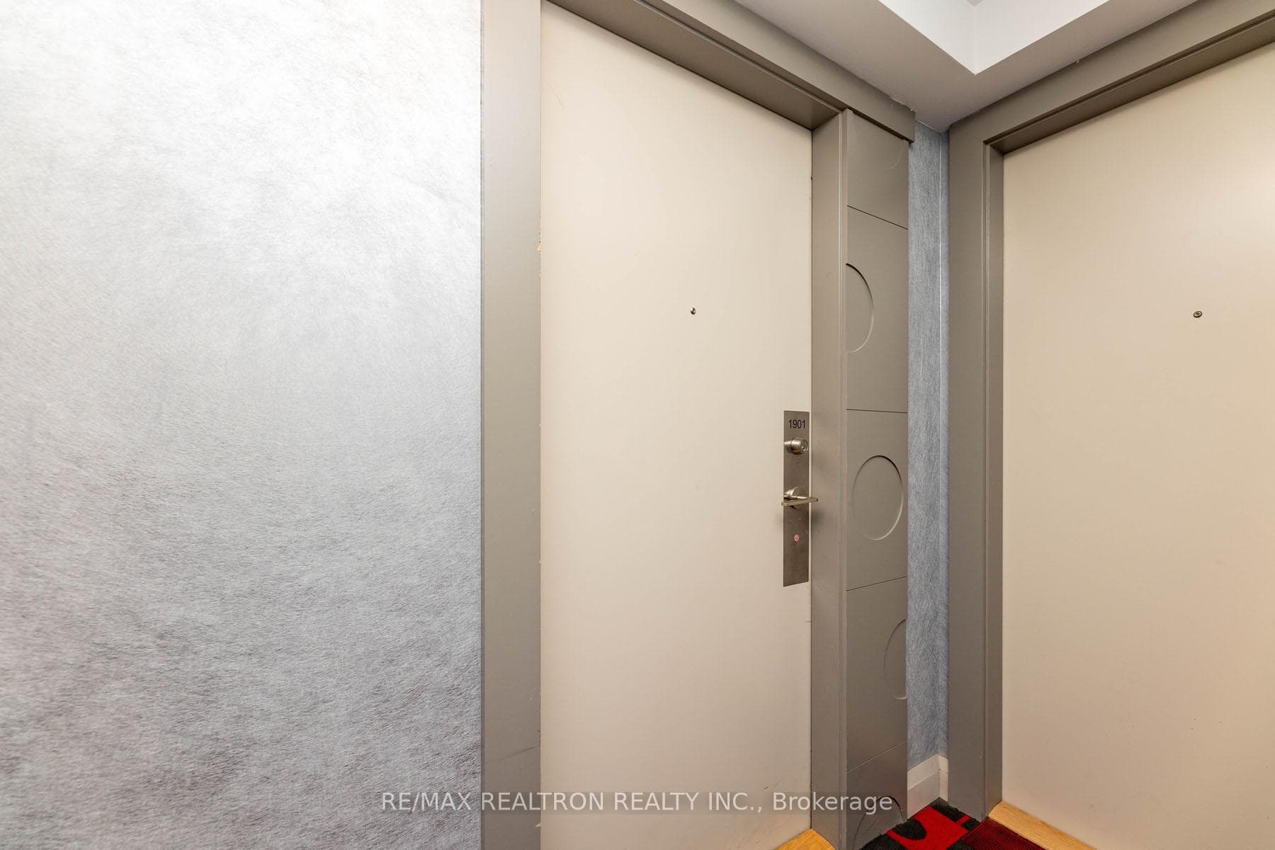 30 Meadowglen Place Unit 1901 photo 37