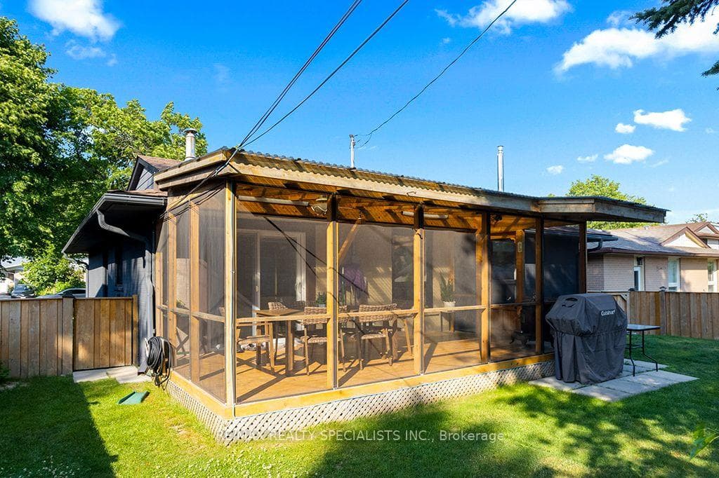 88 Shirley Street photo 34