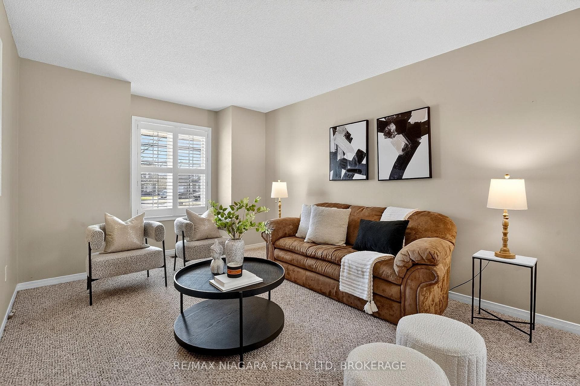 98 Silvercrest Court photo 15