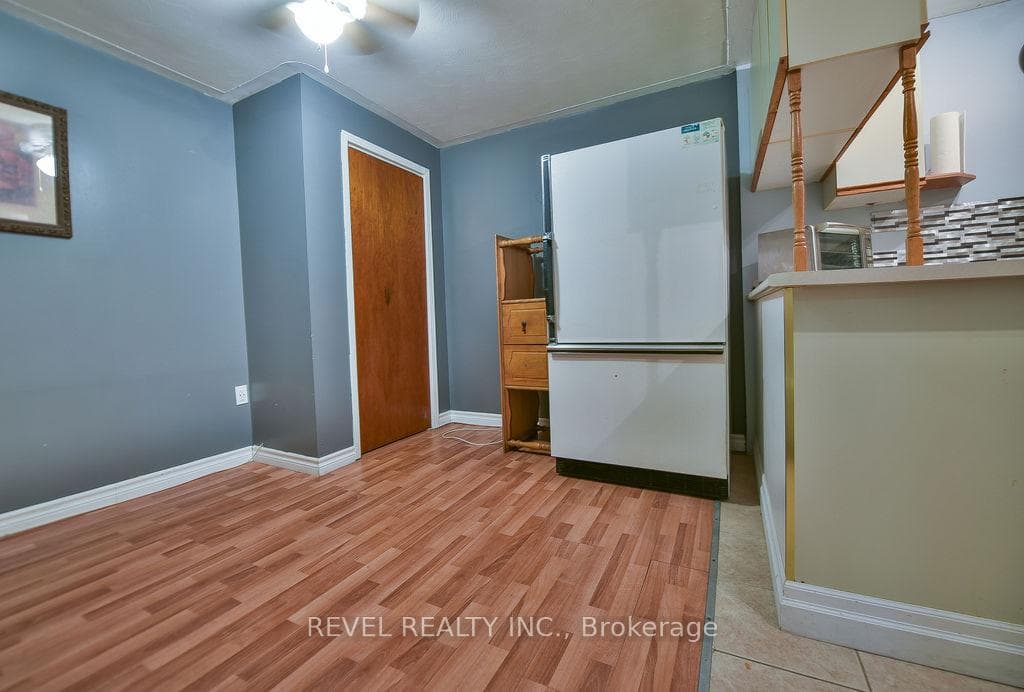 174 Royale Street photo 32