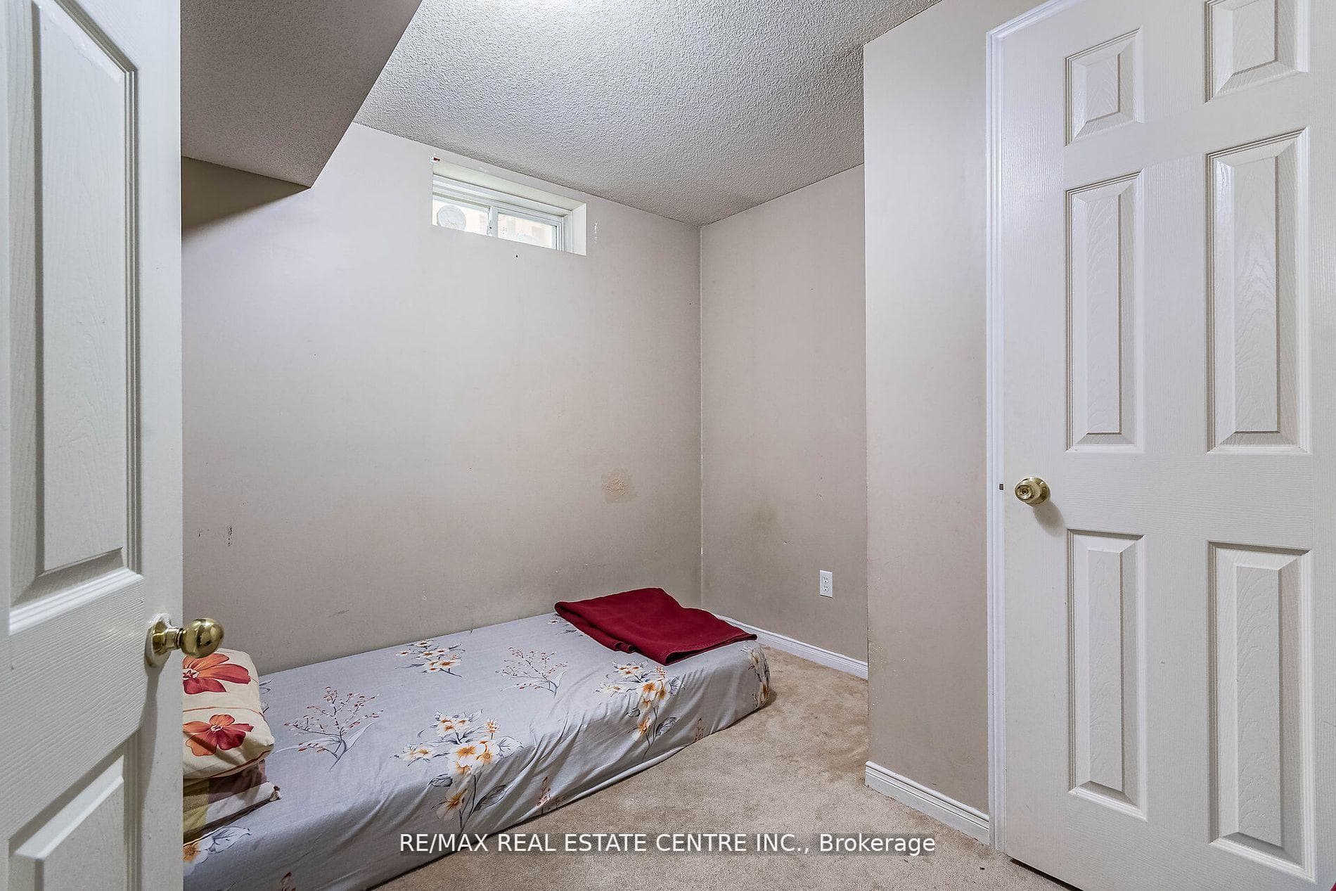 45 Commodore Drive photo 25