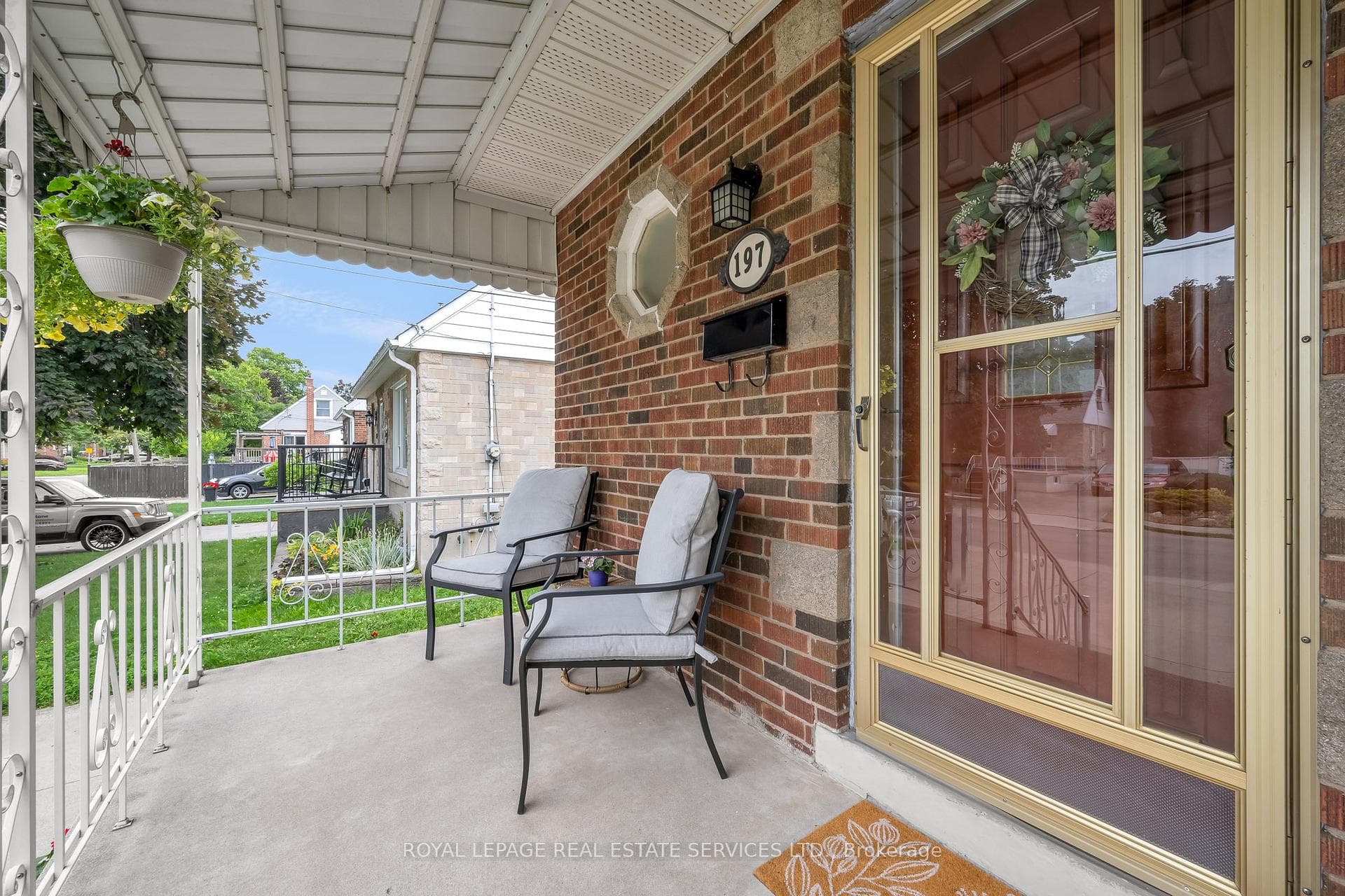 197 Charlotte Street photo 9