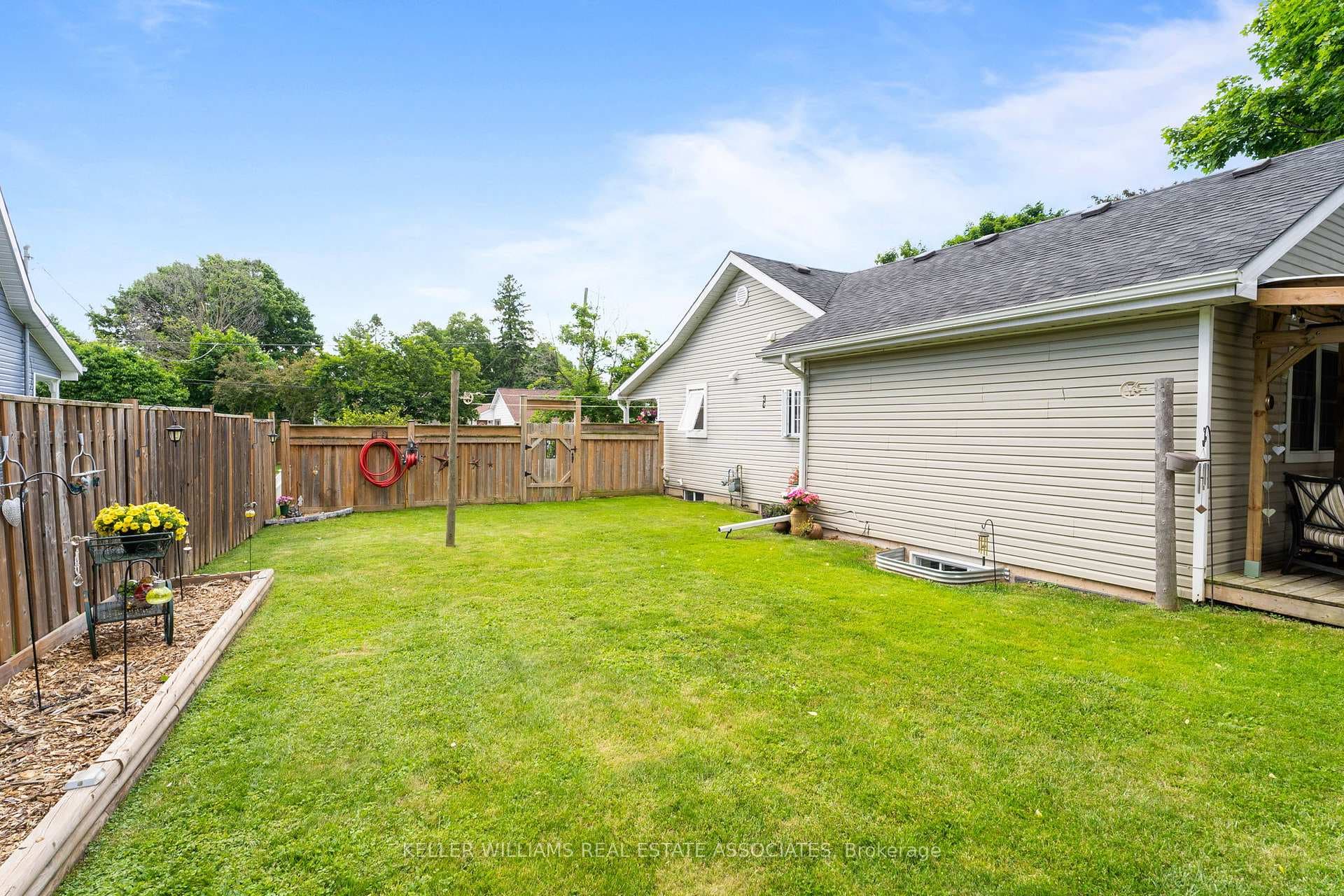237 McDonald Boulevard photo 33