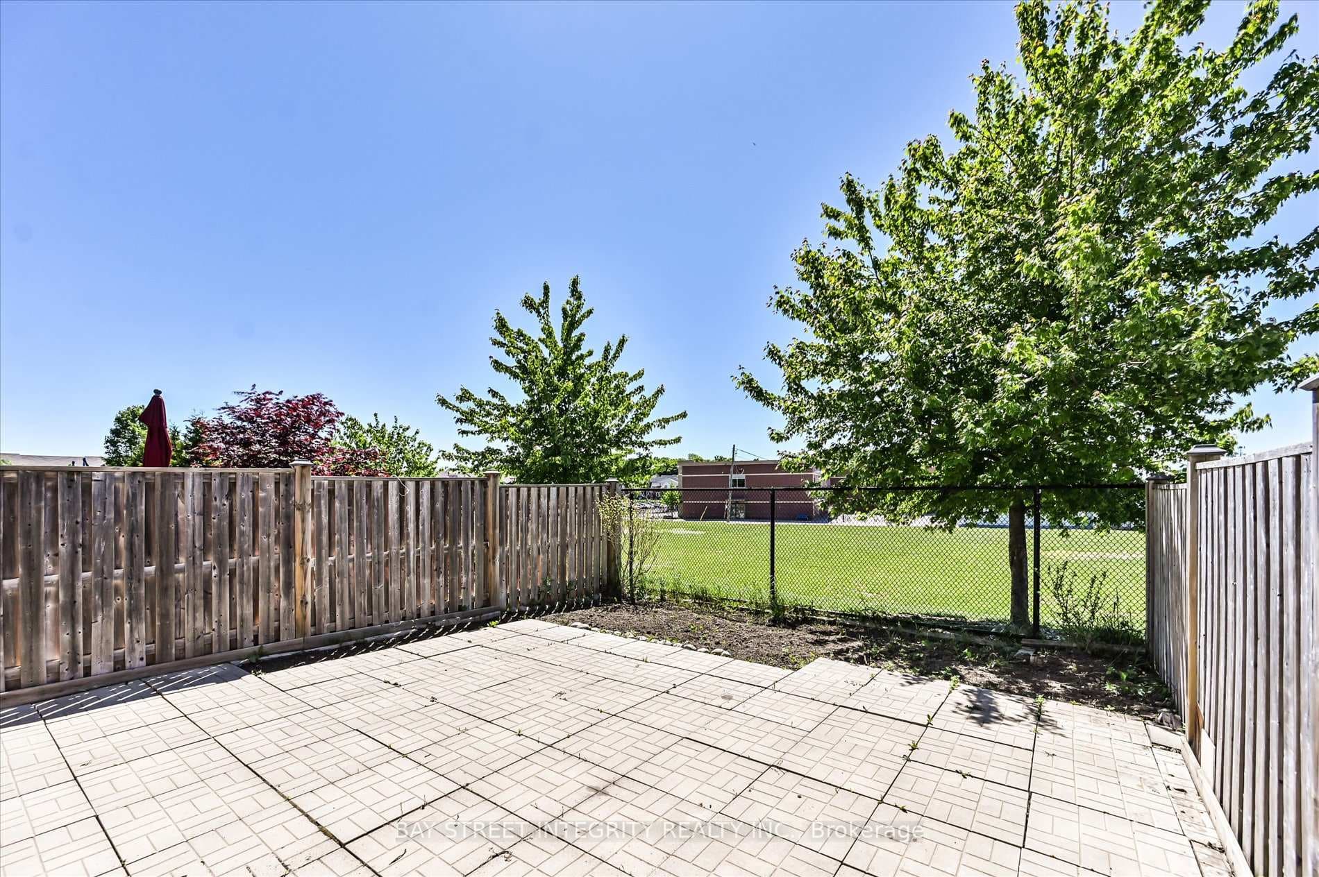 70 Fernglen Crescent photo 28