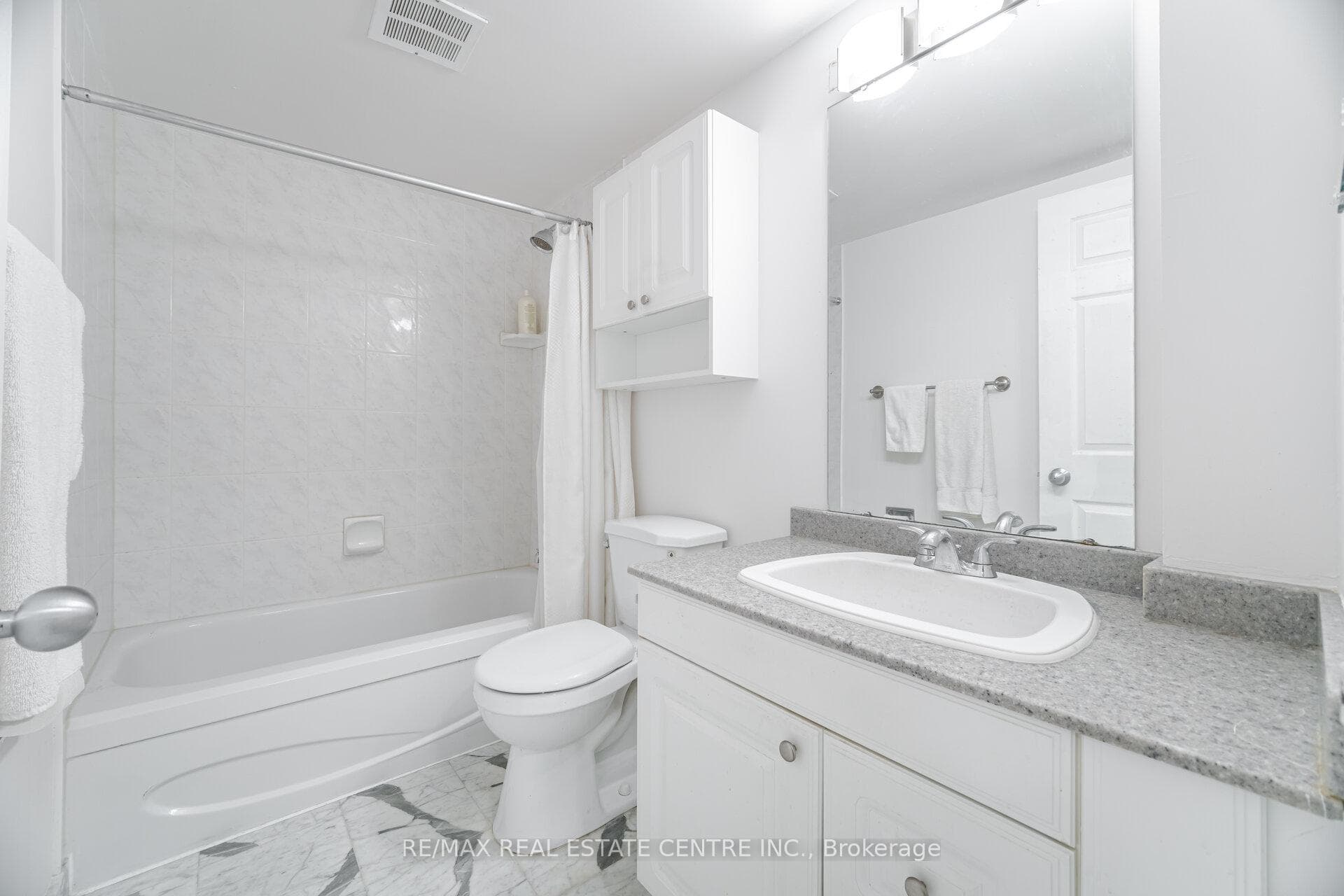 1111 Bough Beeches Boulevard Unit 103 photo 22