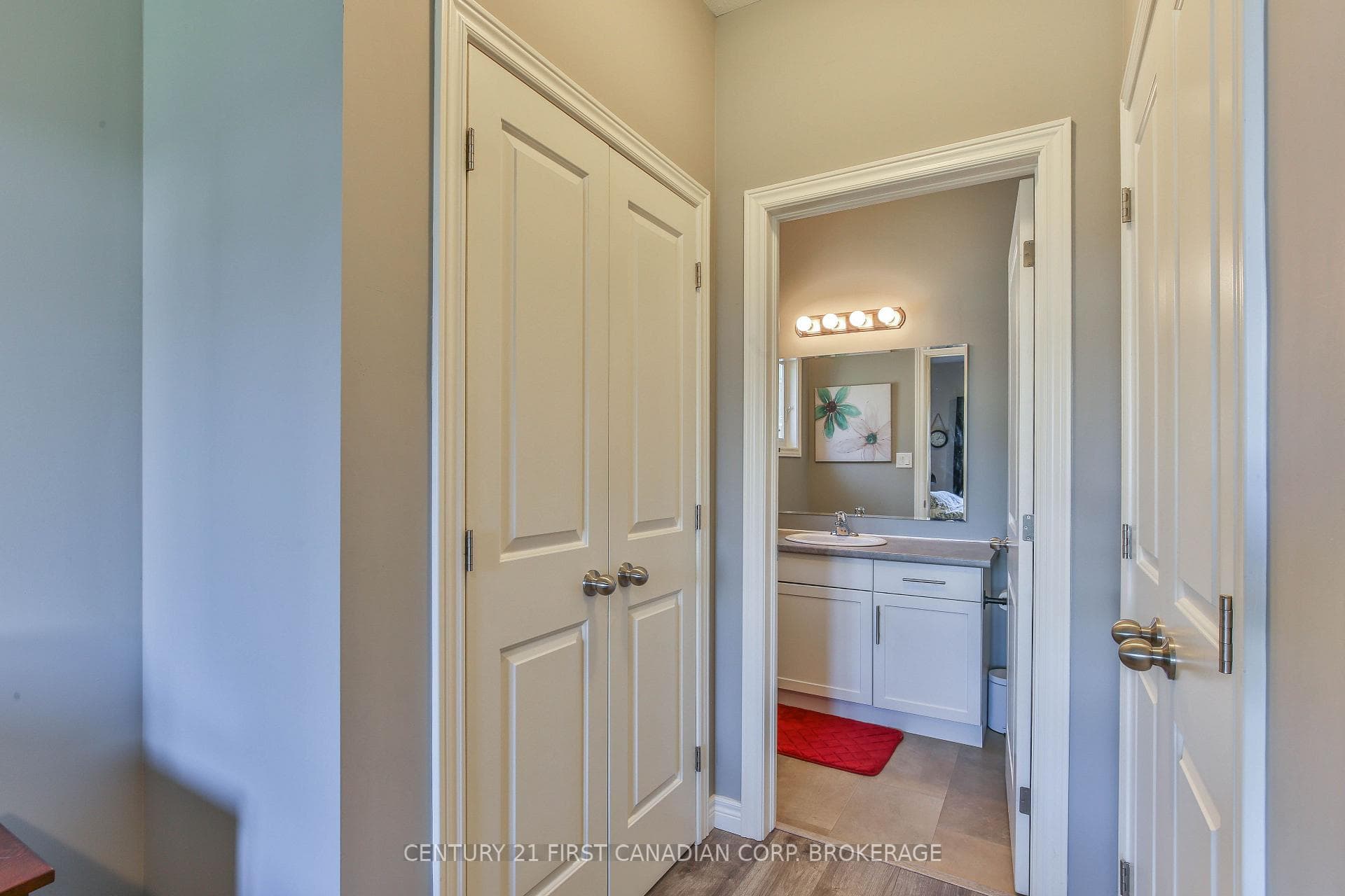 283 Boyd Boulevard photo 19
