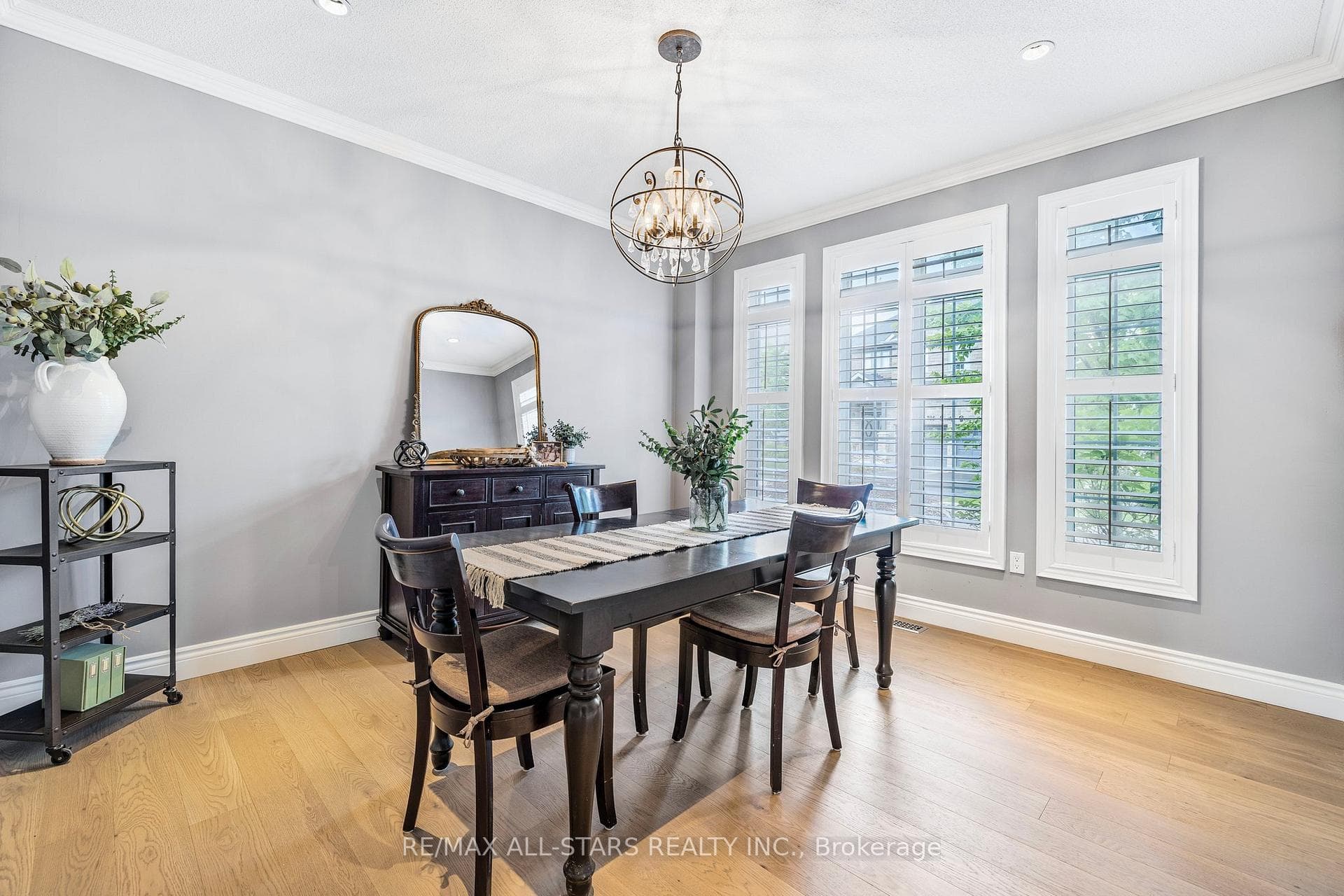 706 Emily Grove photo 4