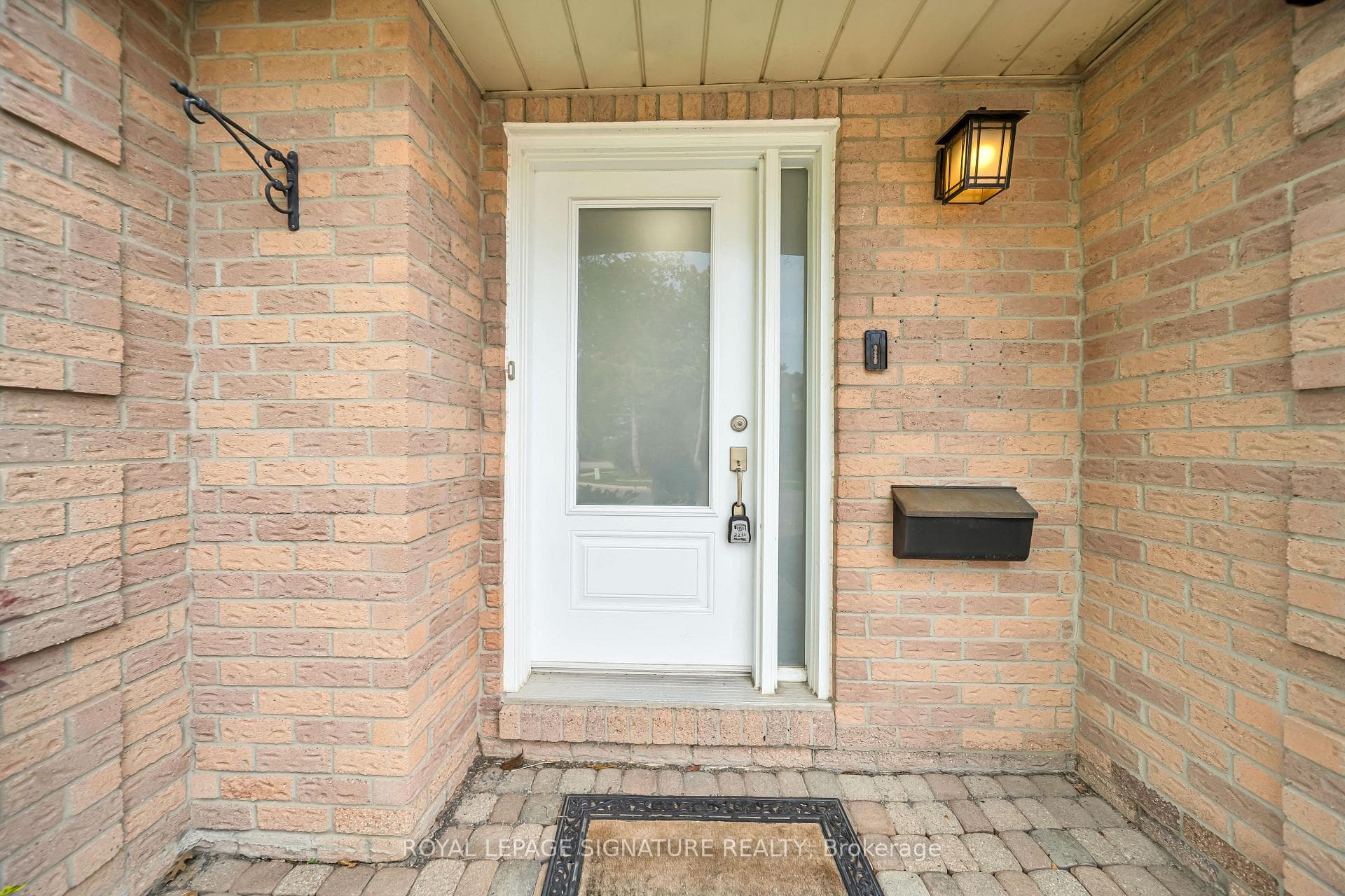 2479 Grindstone Court photo 4