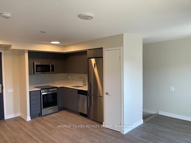 38 Monte Kwinter Court Unit 101 photo 14