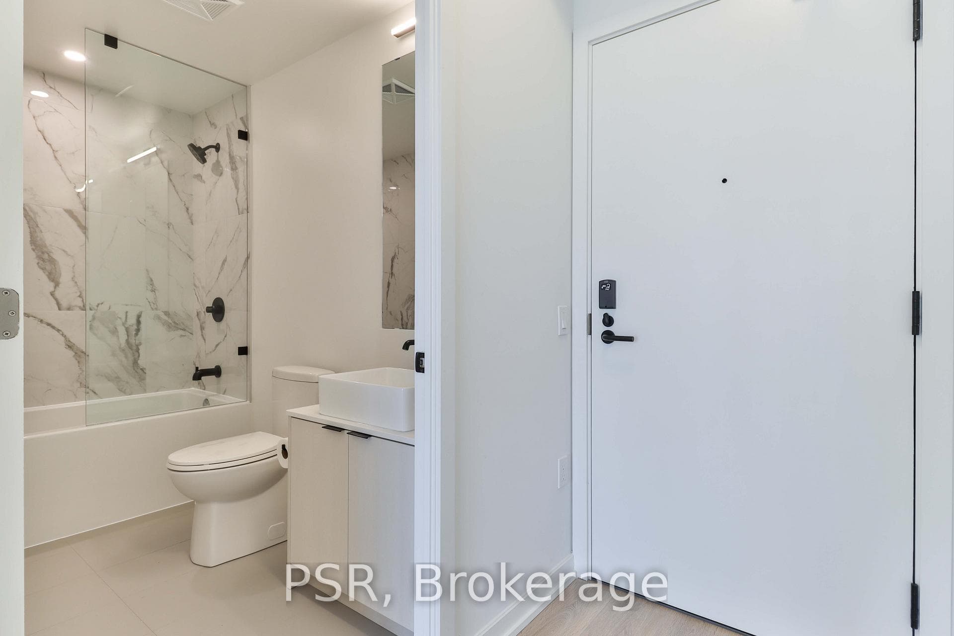 1285 Dupont Street Unit 1606 photo 5