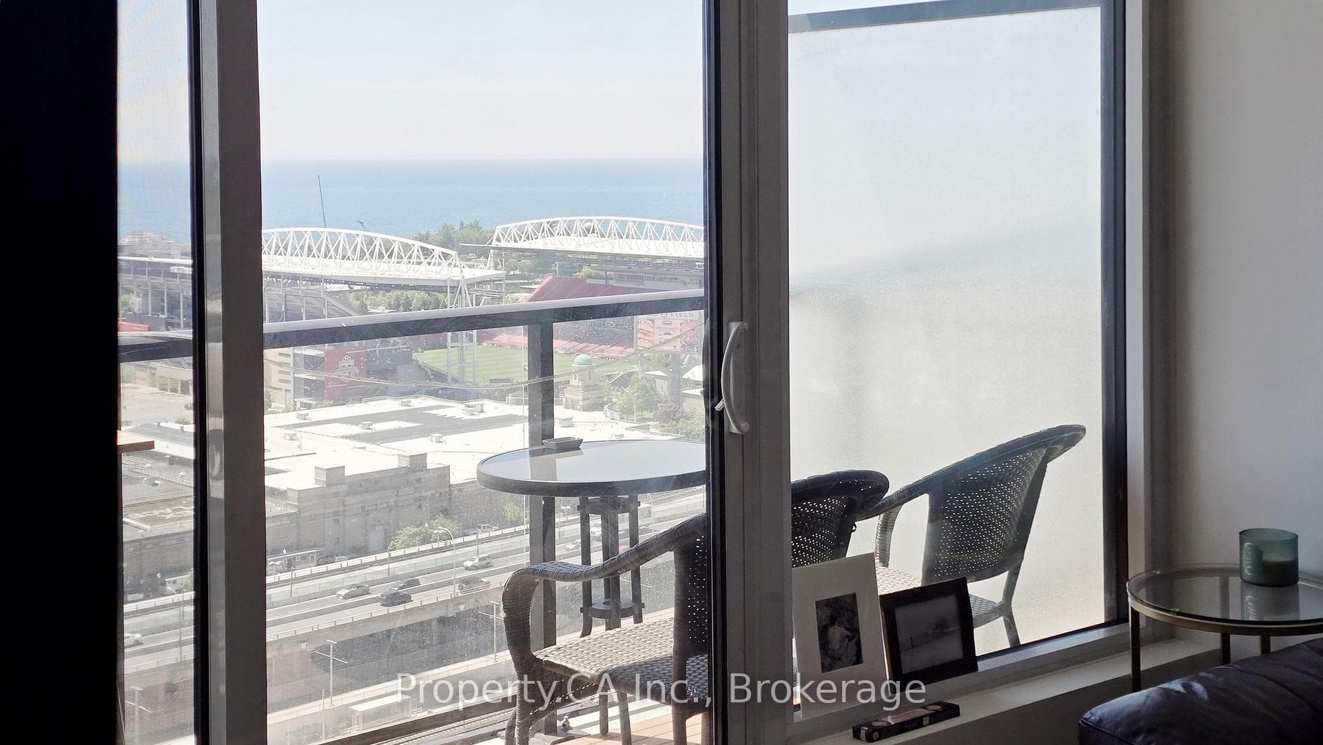 135 East Liberty Street Unit 2012 photo 6