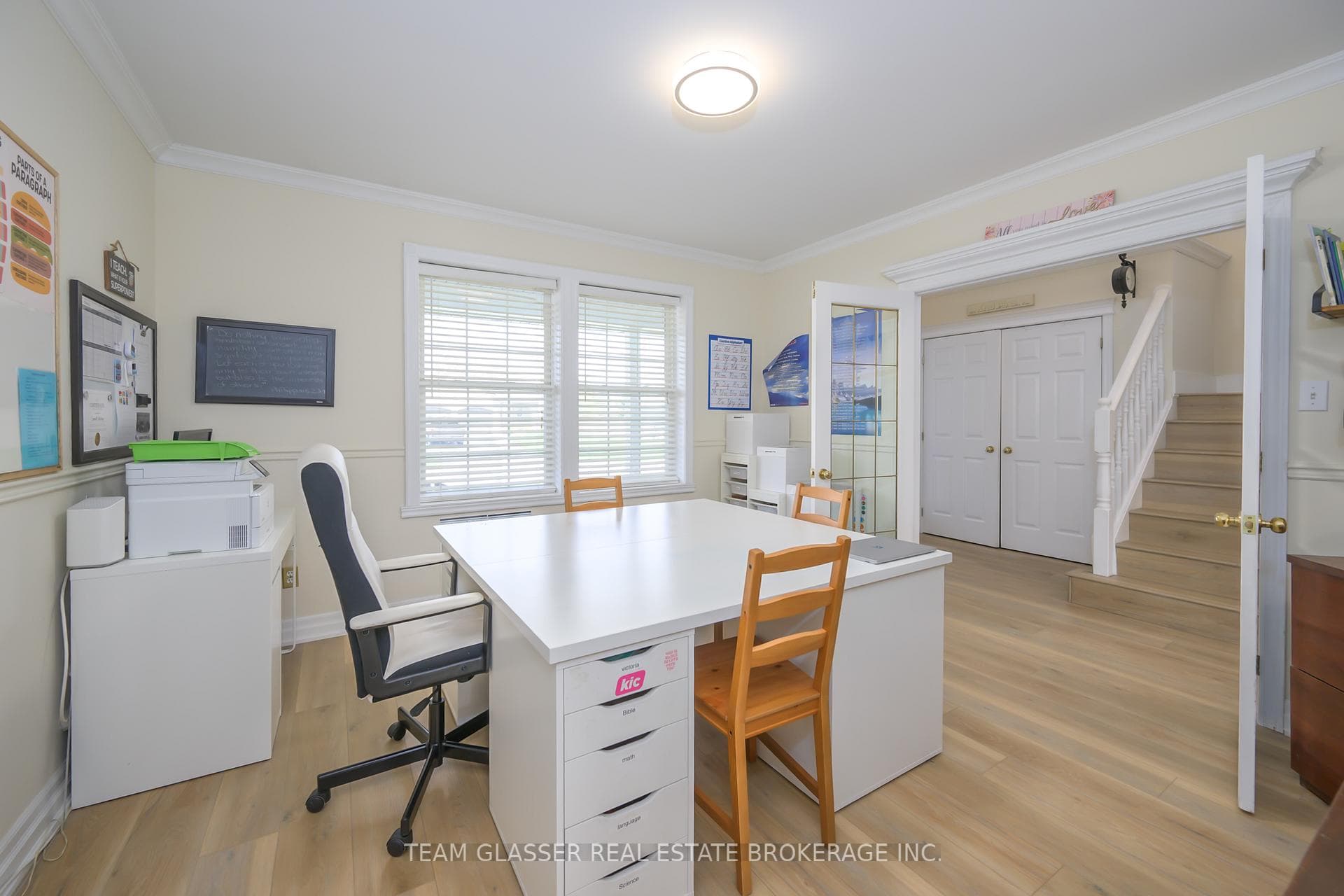 51 BIRCHCREST Drive photo 8