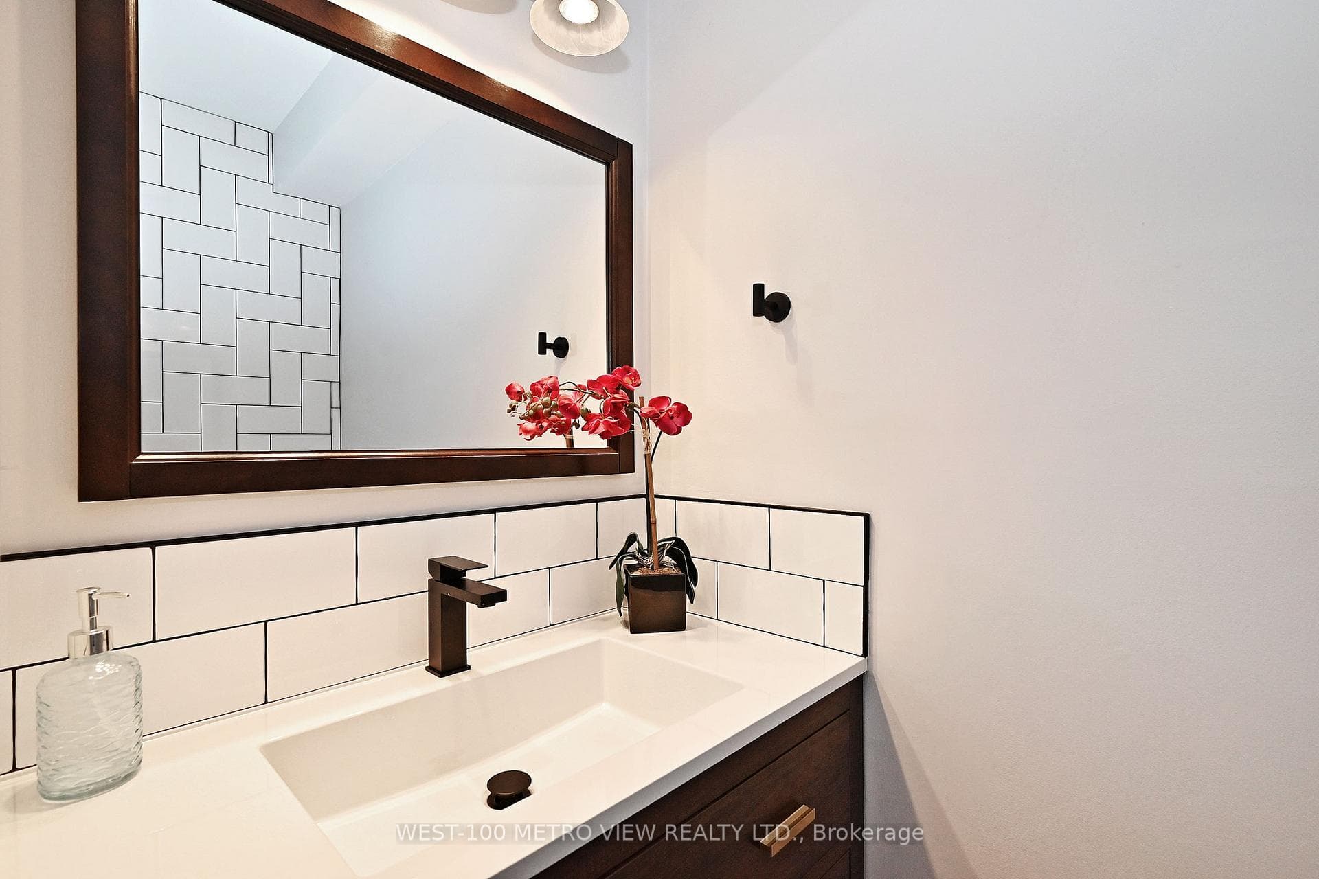 139 John Street photo 18