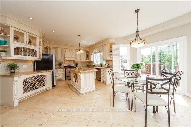 83 Wild Orchid Crescent photo 2