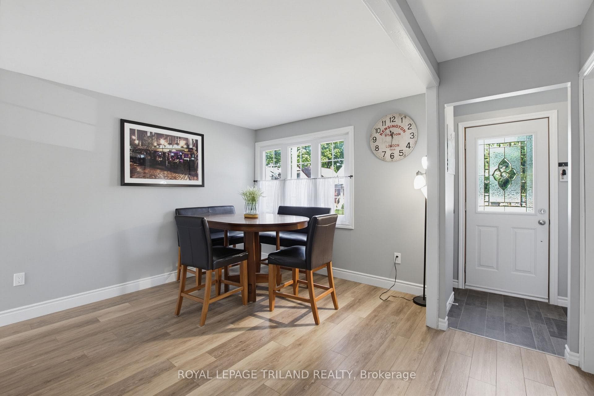 75 Connaught Avenue photo 8
