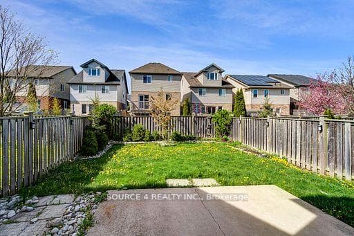 72 Wilkie Crescent photo 29
