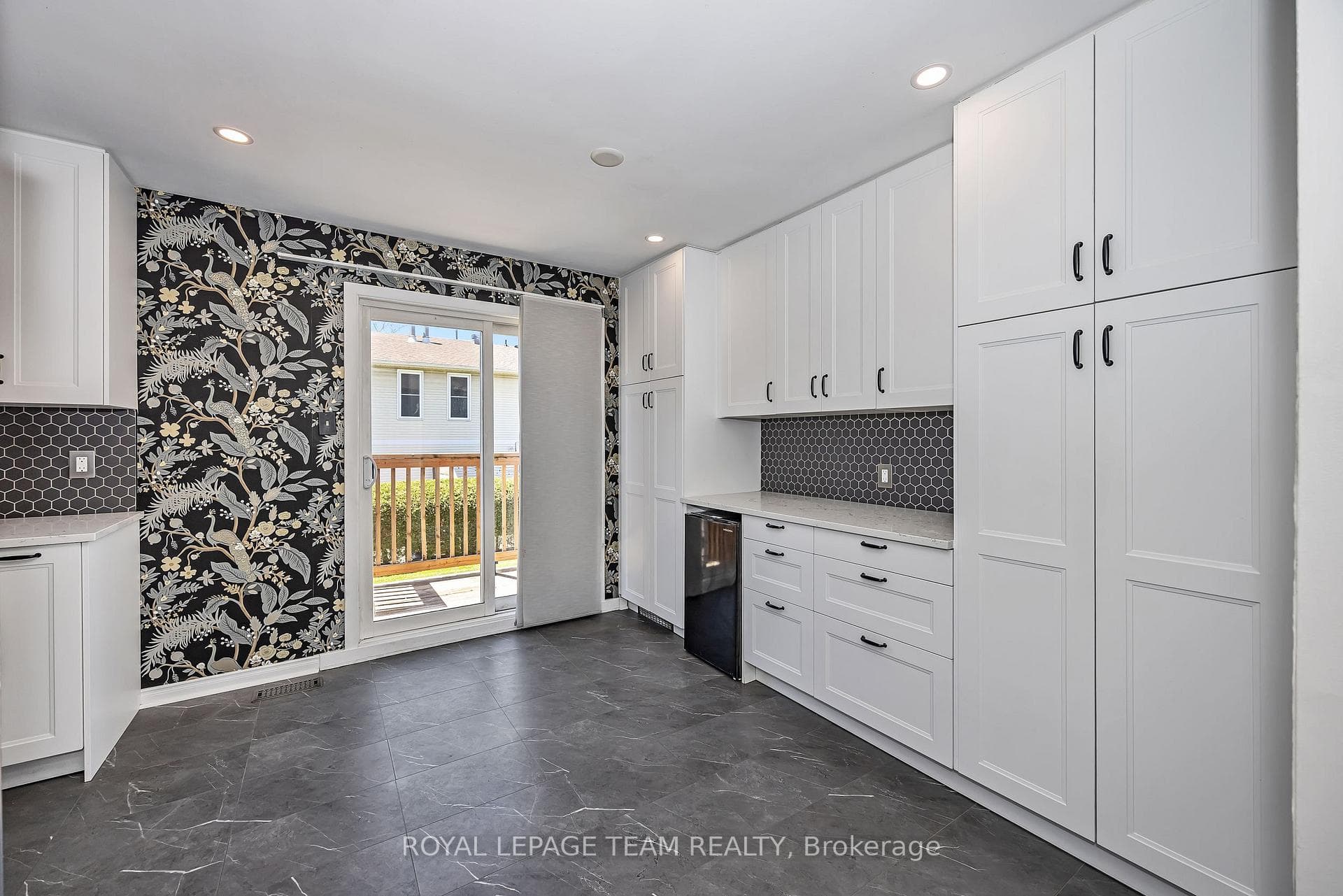 276 Dalehurst Drive Unit C photo 13