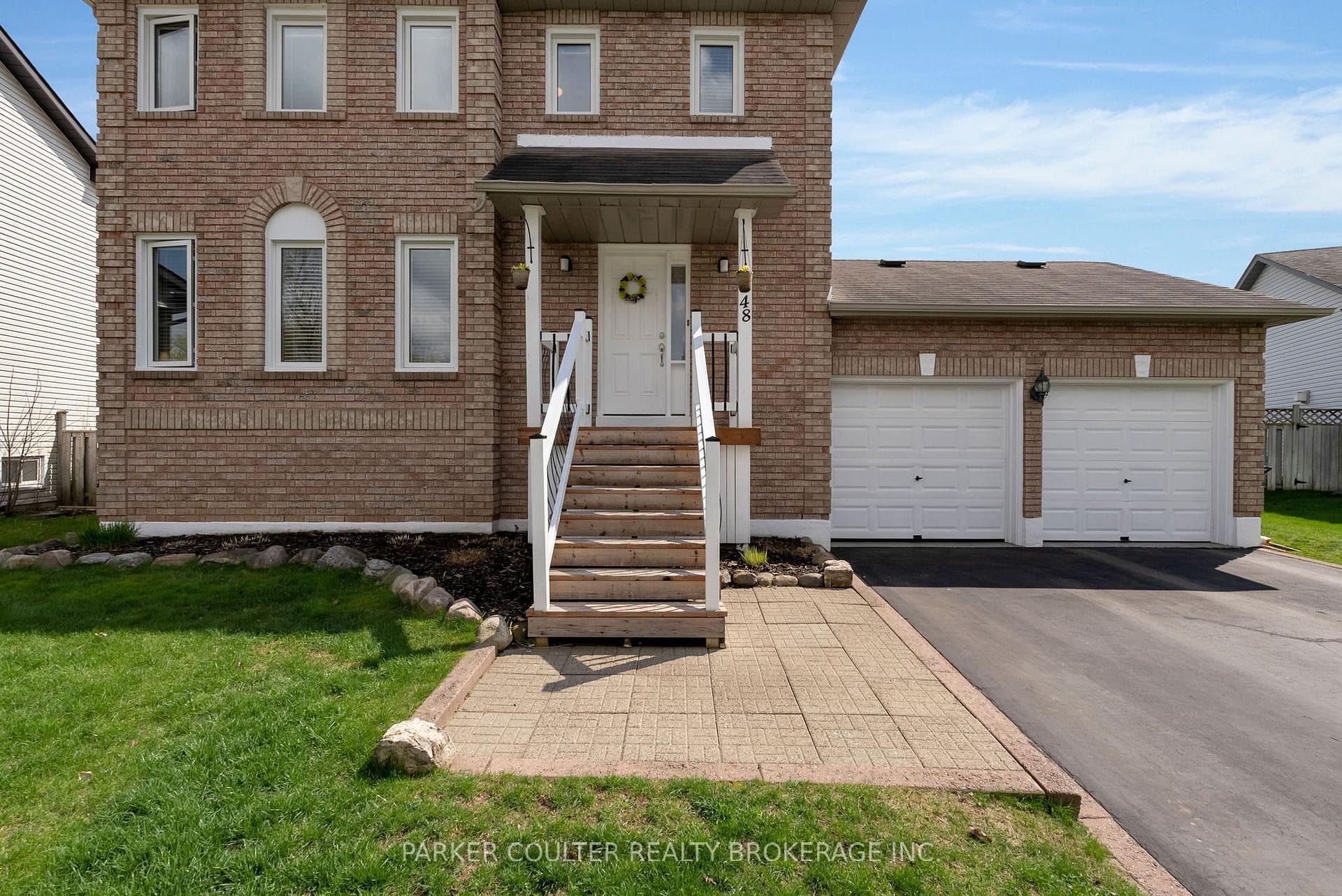48 Darren Drive photo 4