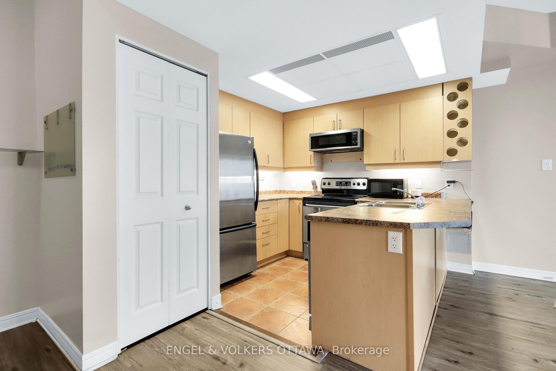 134 York Street Unit 607 photo 7