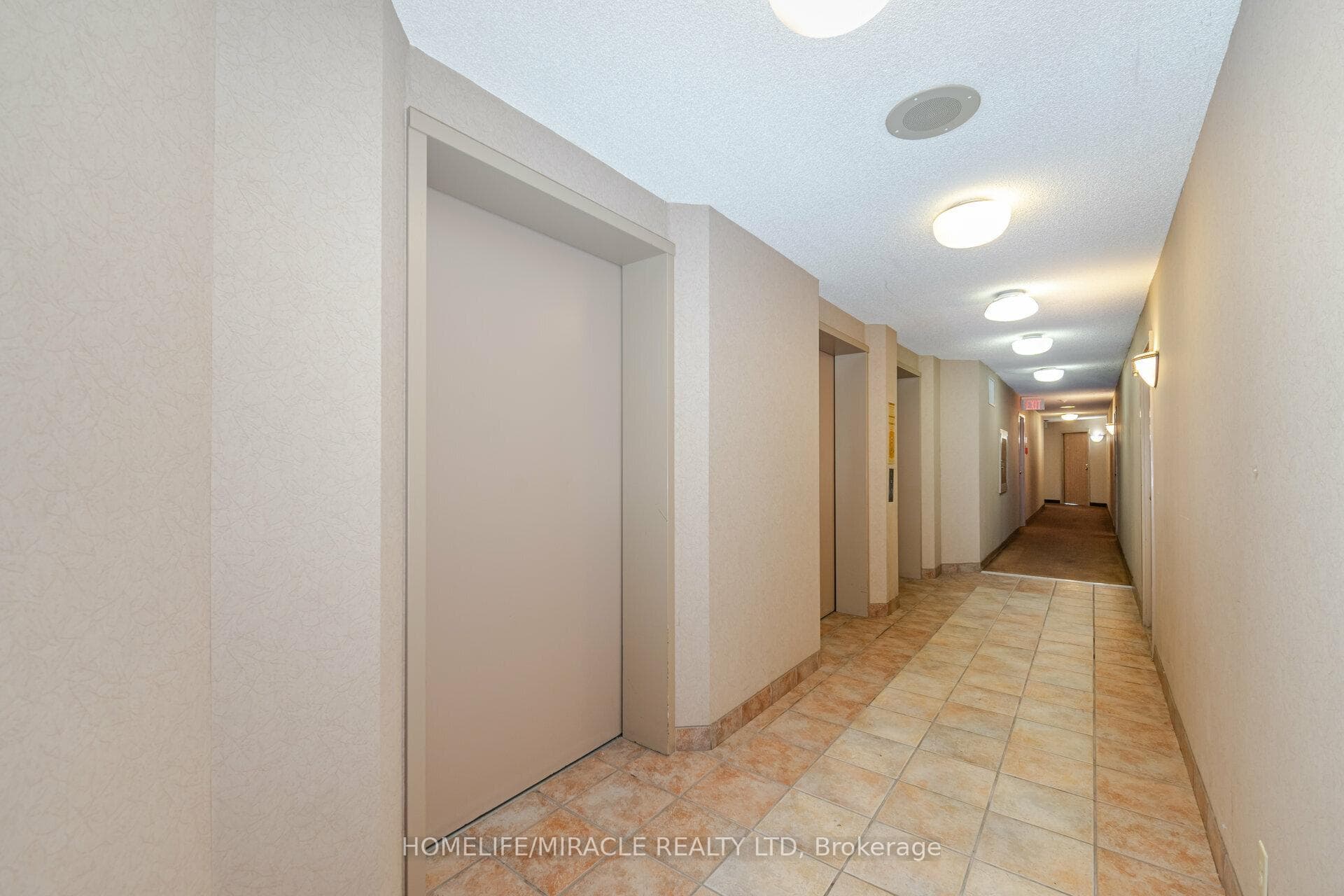 25 Trailwood Drive Unit 1506 photo 6