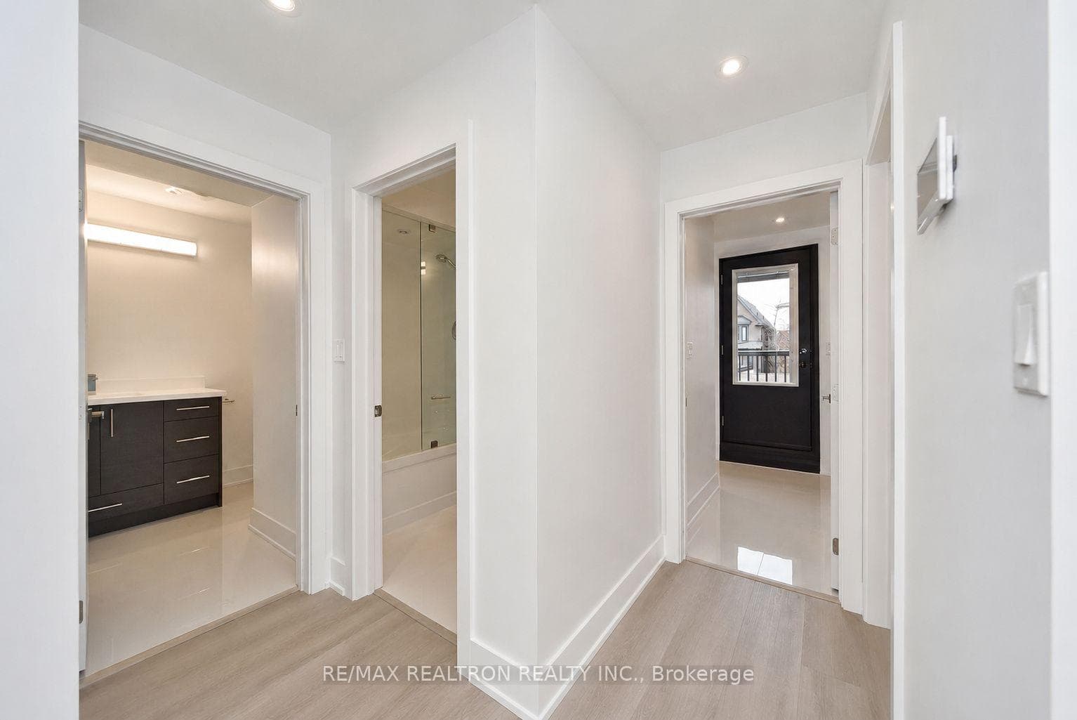 230 Boon Avenue Unit 5 photo 17