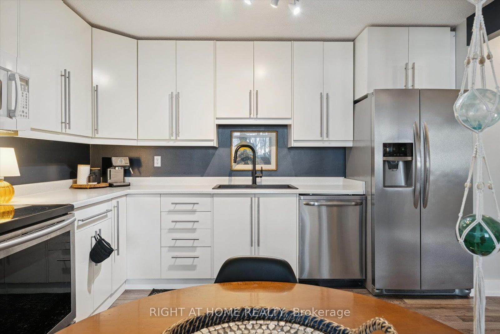 260 Davis Drive Unit 707 photo 10