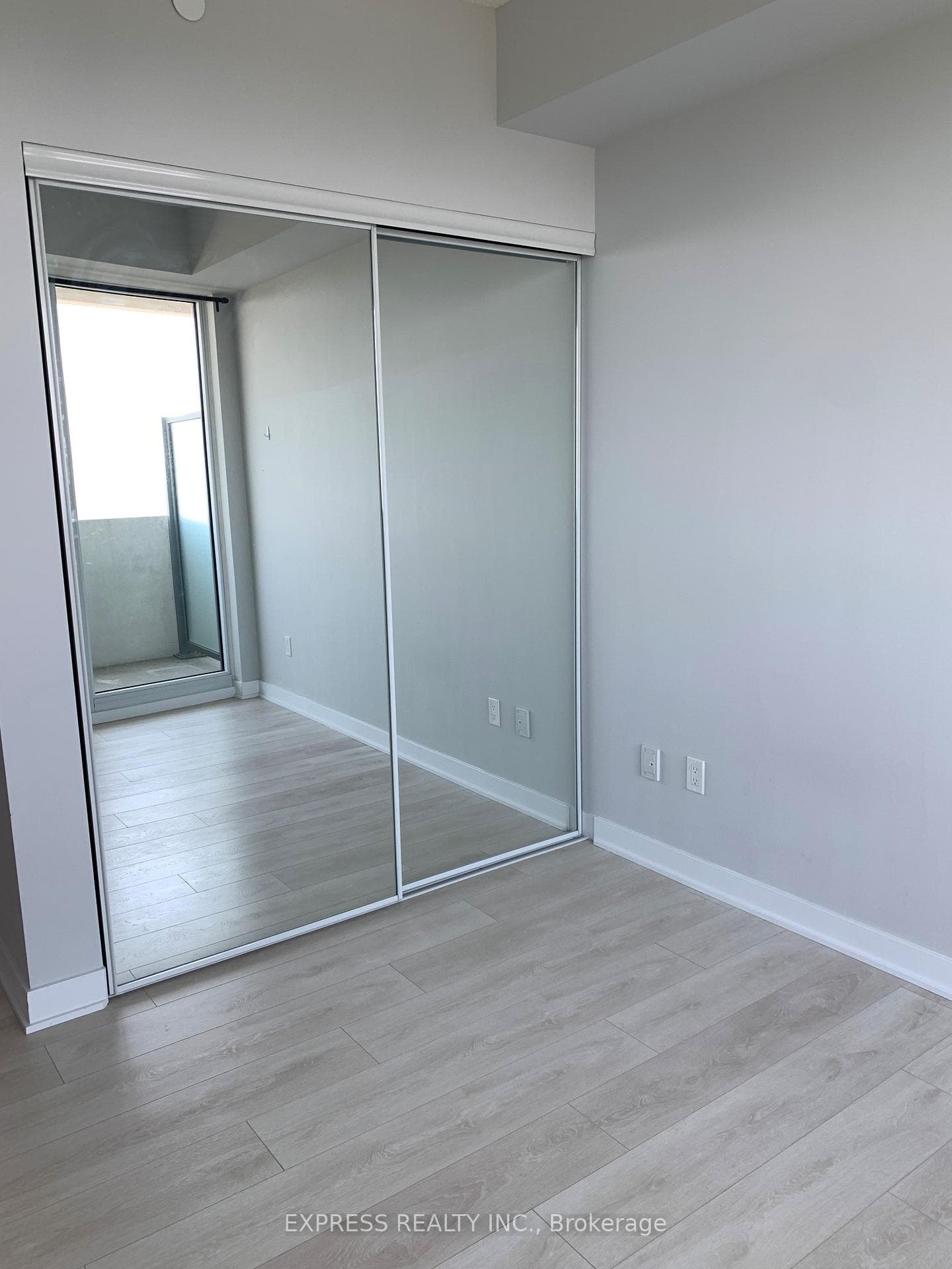 2221 Yonge Street Unit 5209 photo 19