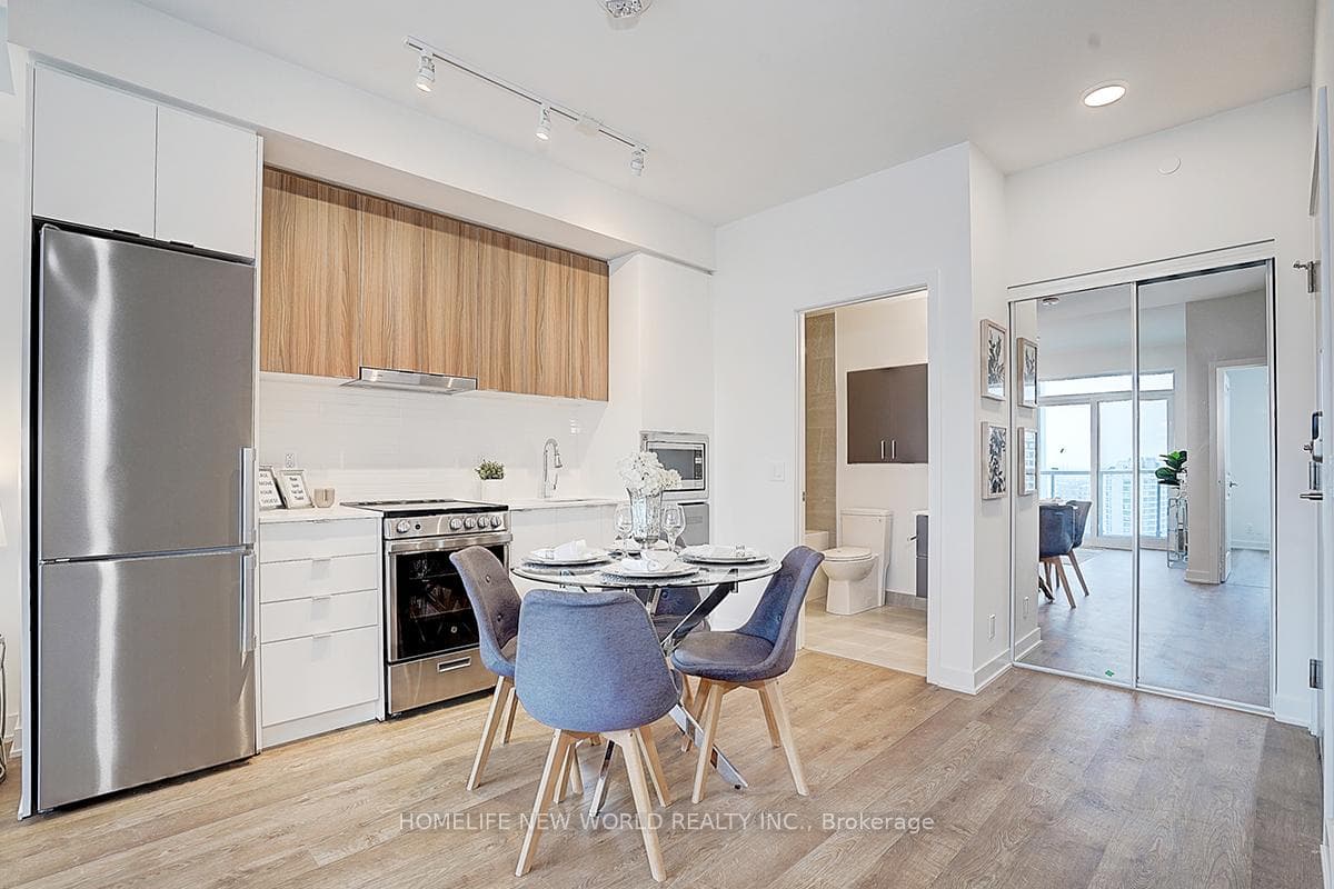50 UPPER MALL Way Unit B1506 photo 15
