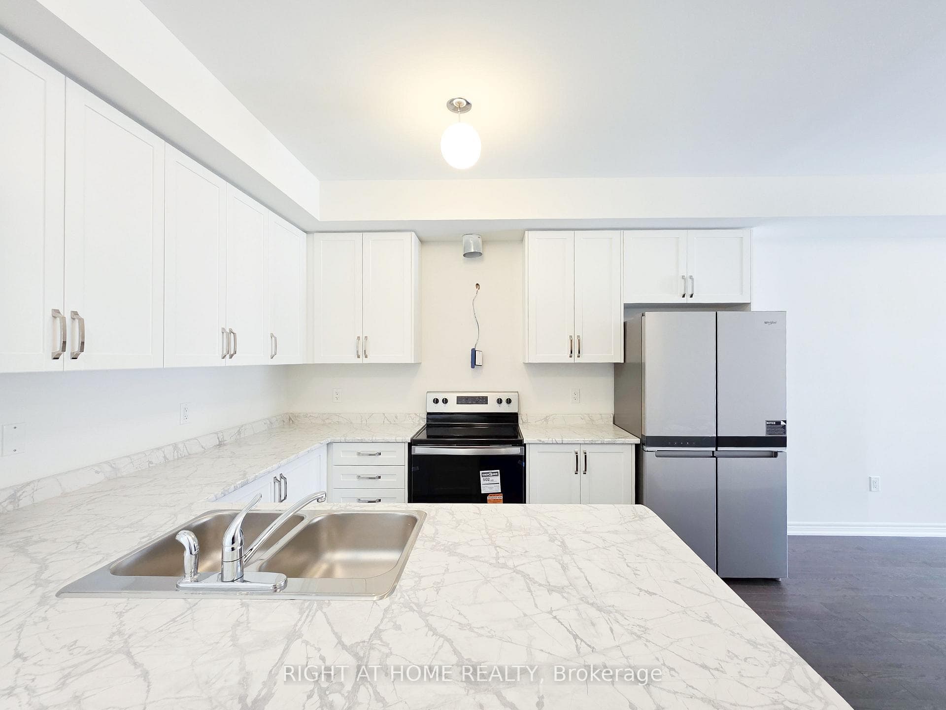 1256 Elizabeth Mackenzie Drive photo 7