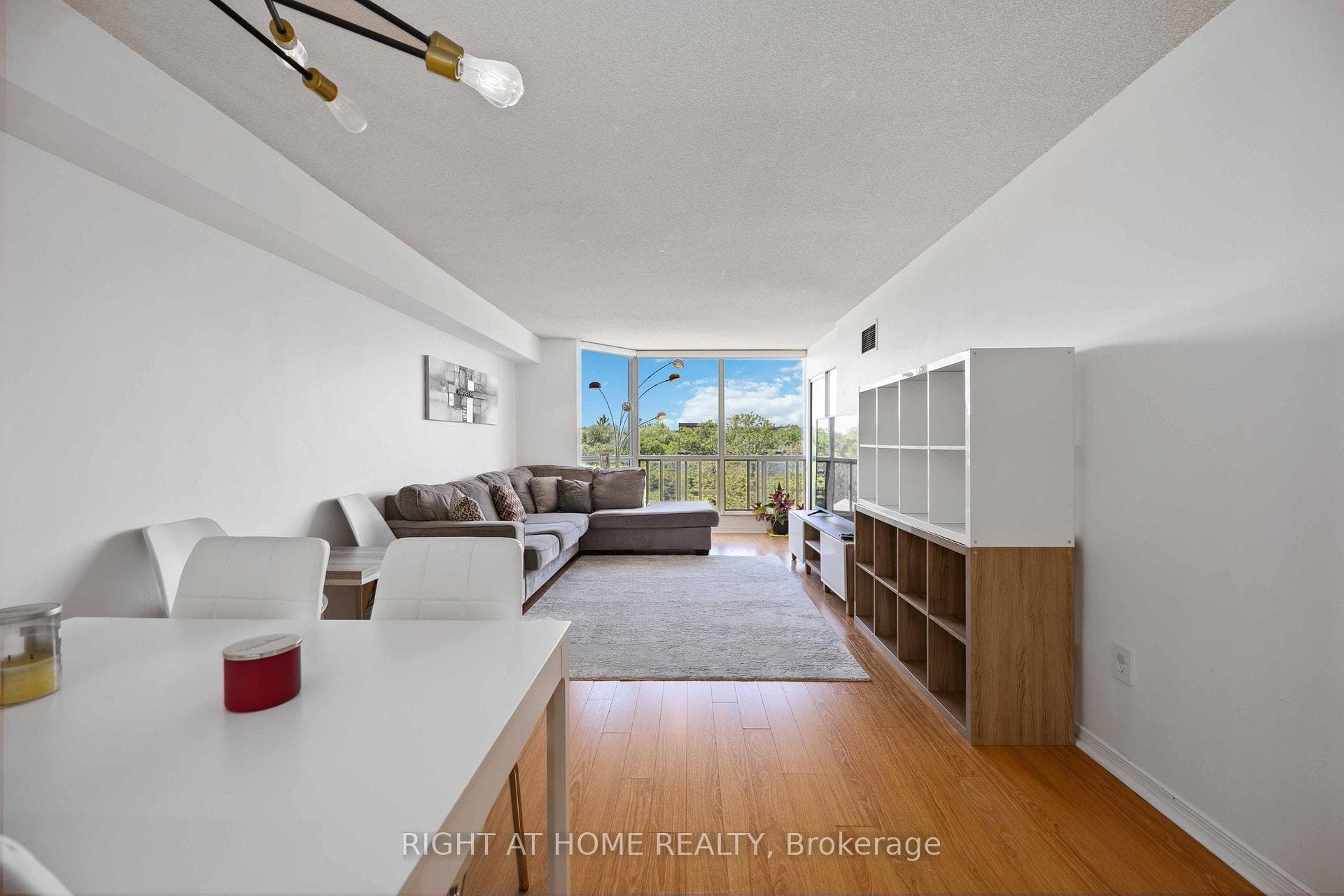 309 Major Mackenzie Drive Unit 522 photo 16