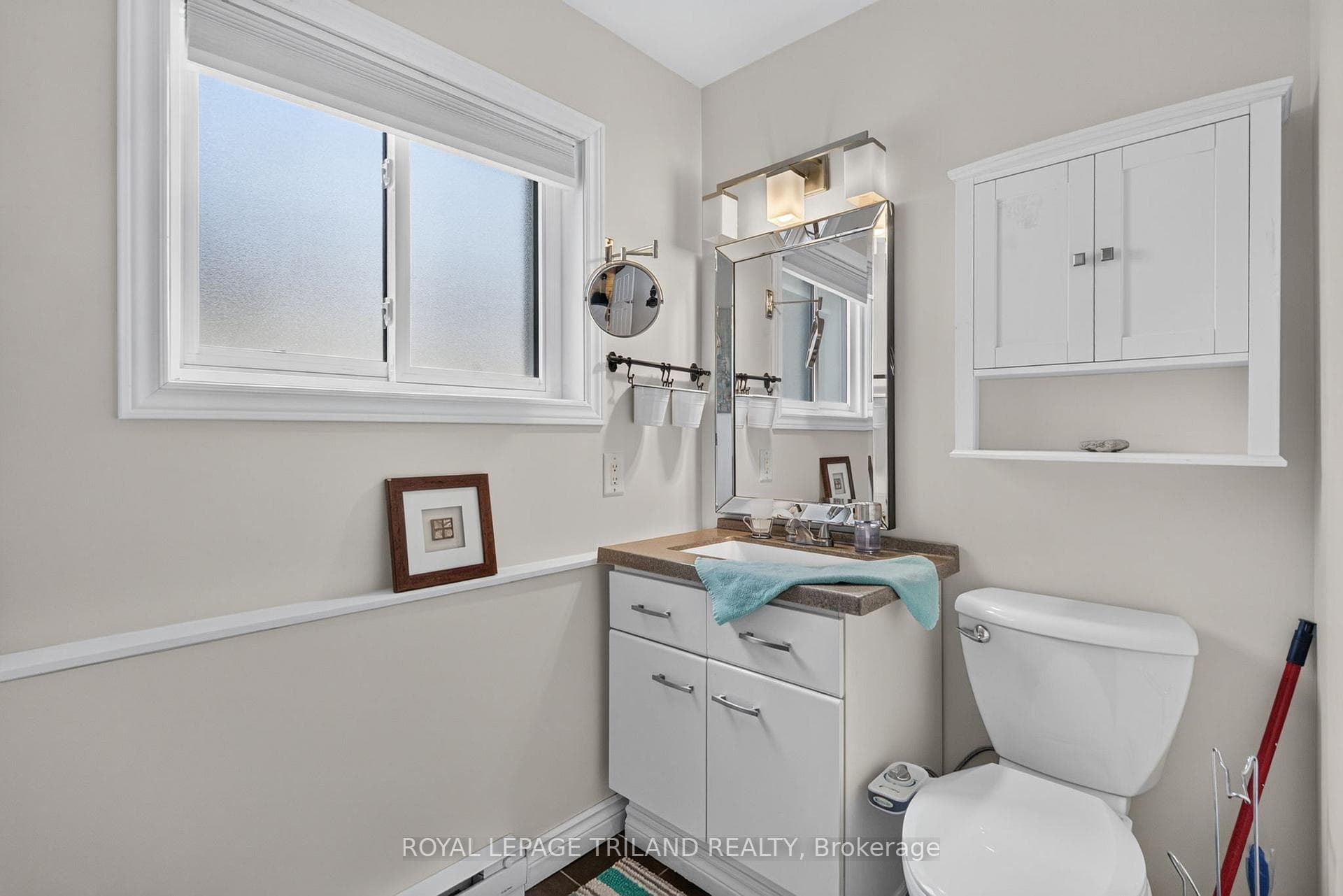 56 Parkview Crescent photo 27