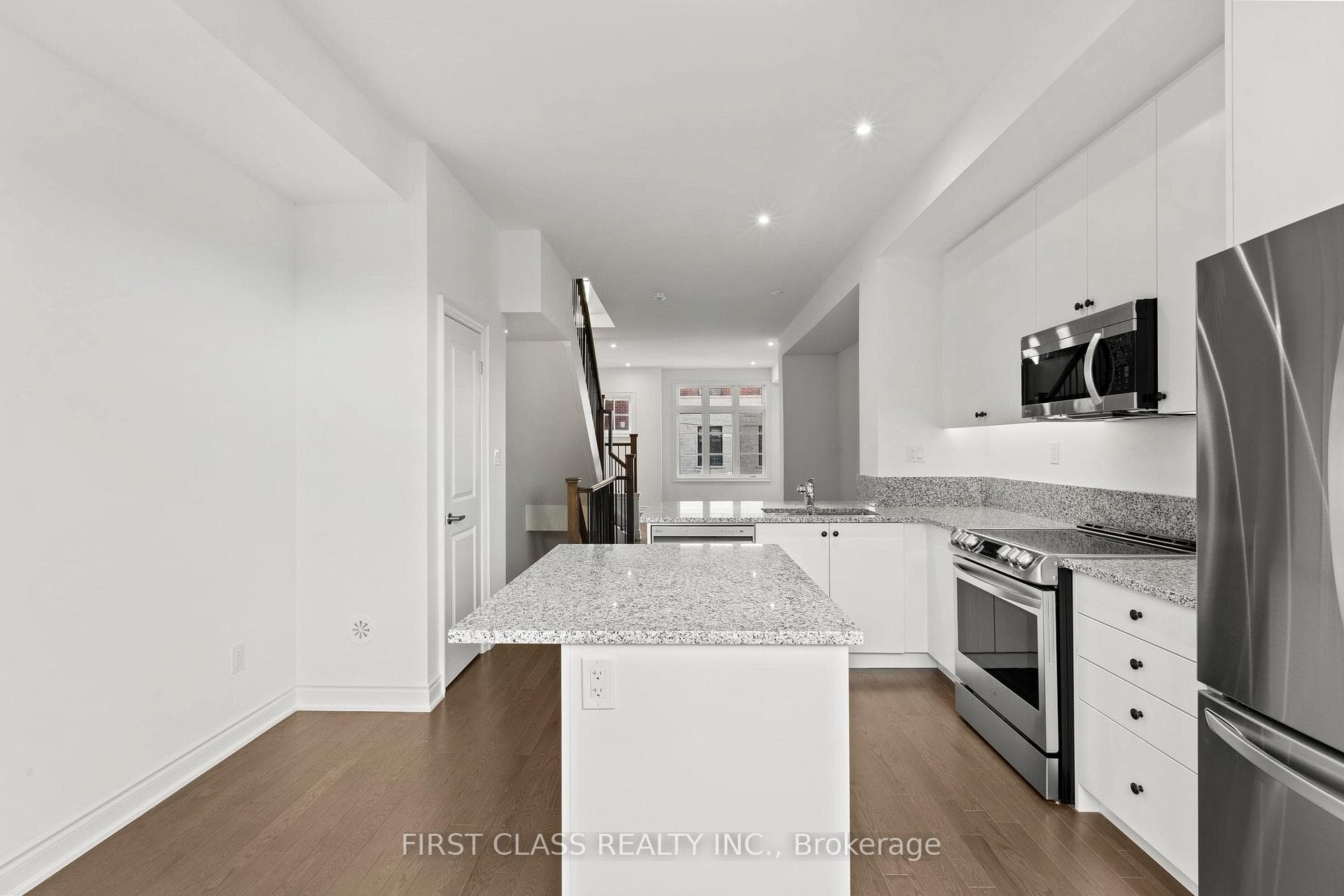 10 Lunar Crescent Unit 17 photo 11