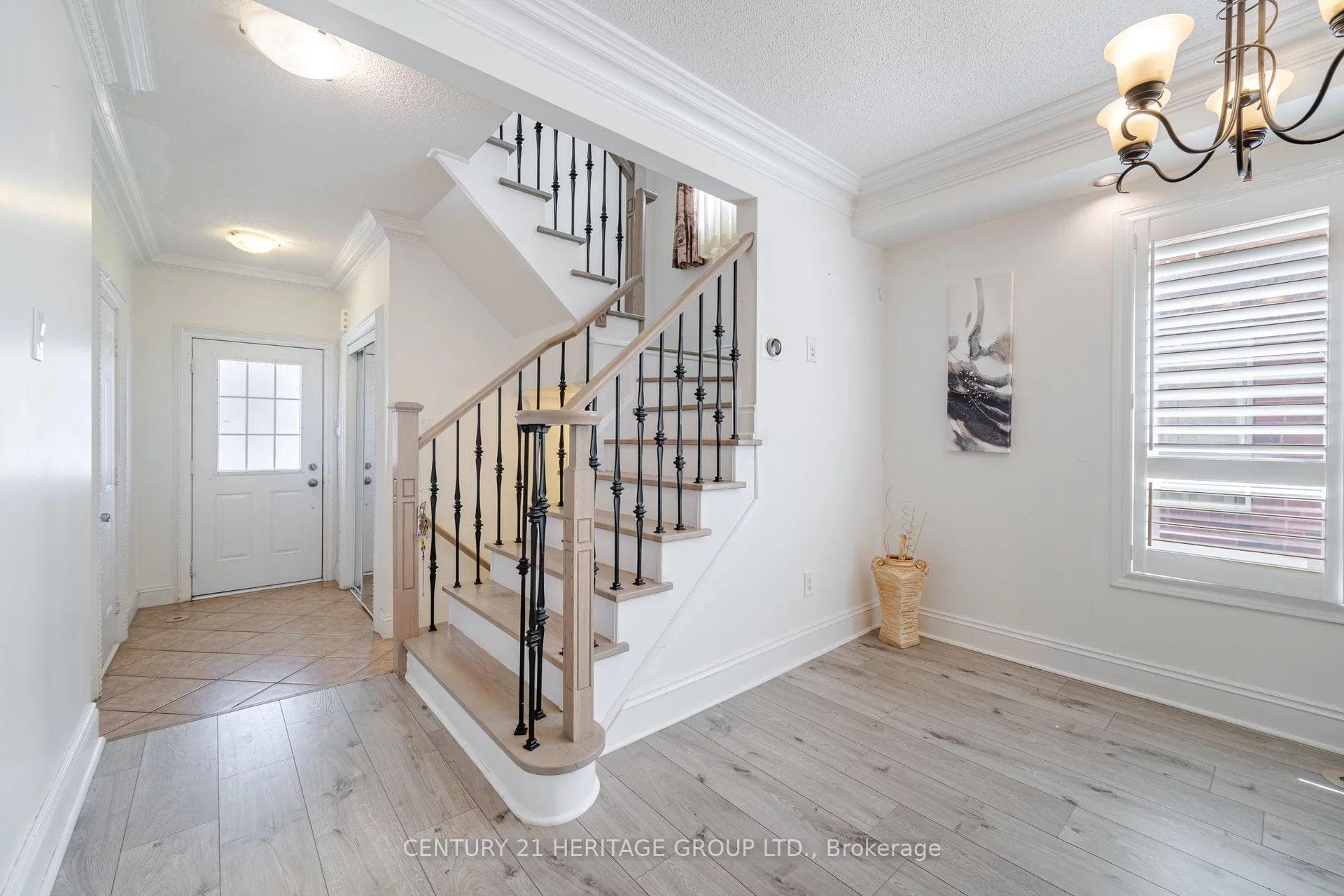 918 Thompson Road photo 15