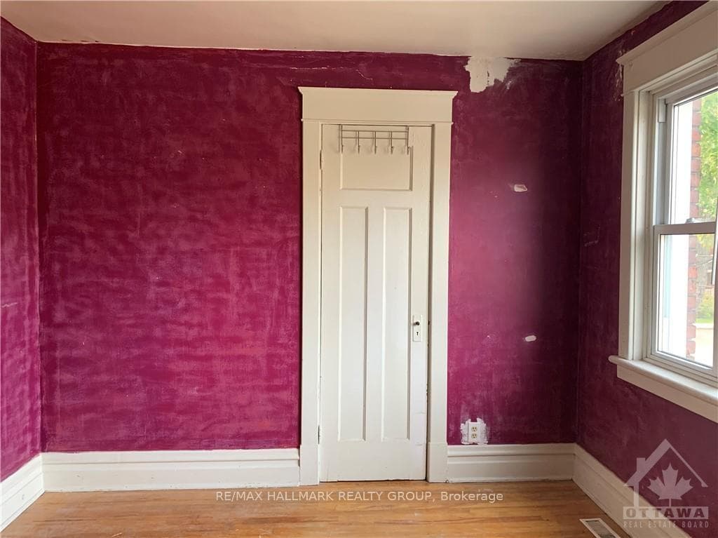177 HINTON Avenue photo 11