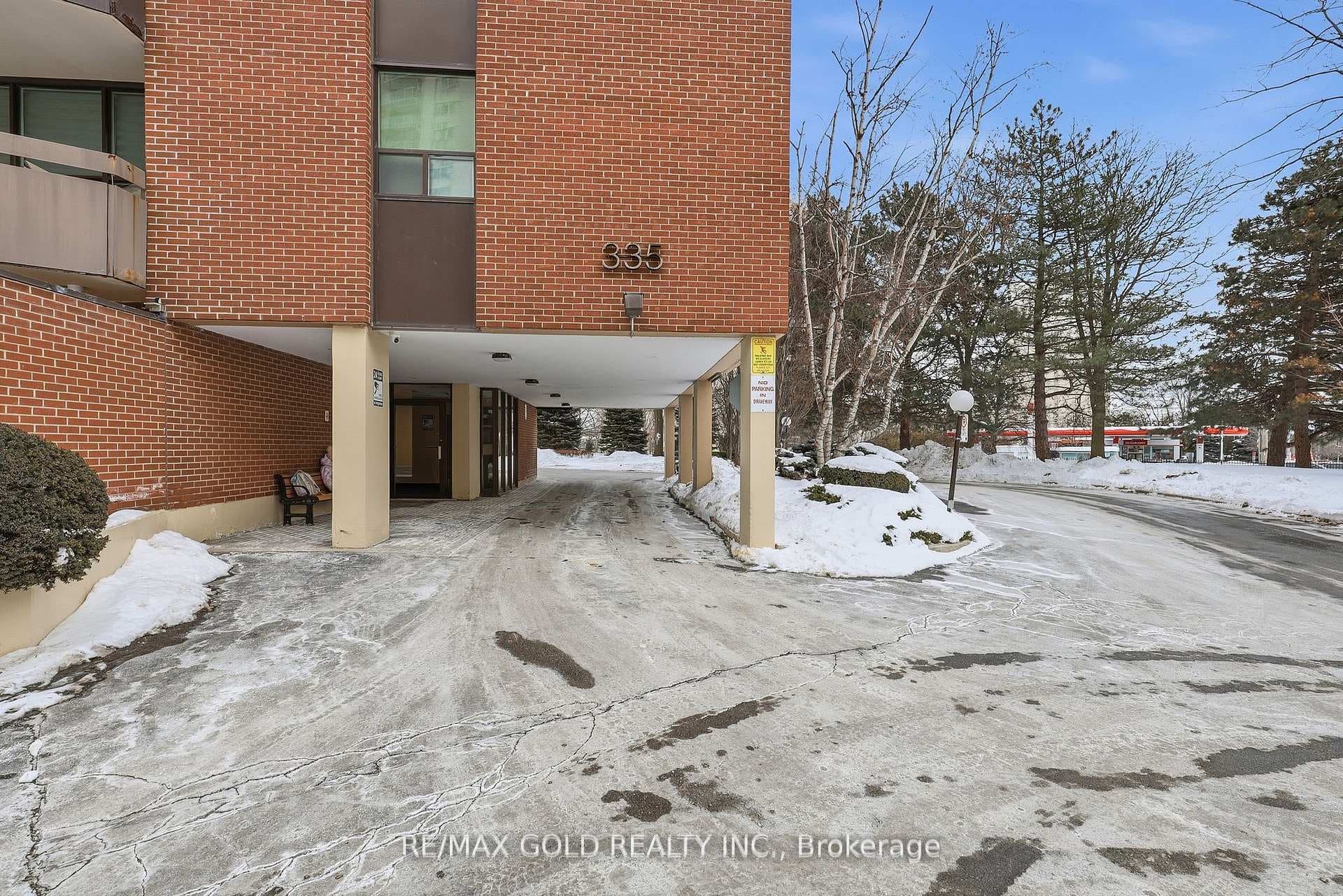 335 Mill Road Unit 401 photo 7