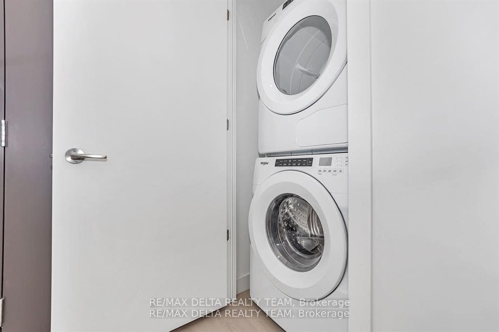 10 James Street Unit 208 photo 15