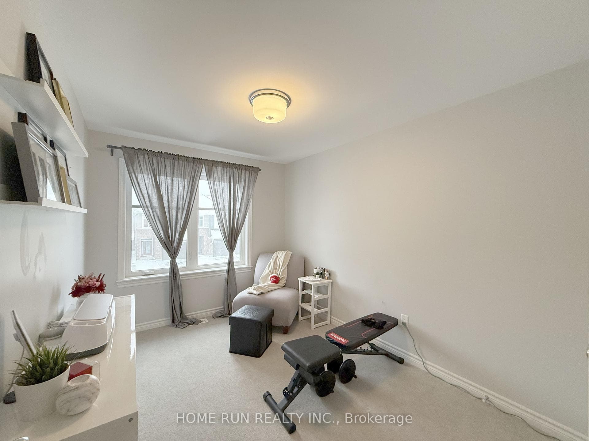 555 Jackdaw Avenue photo 18