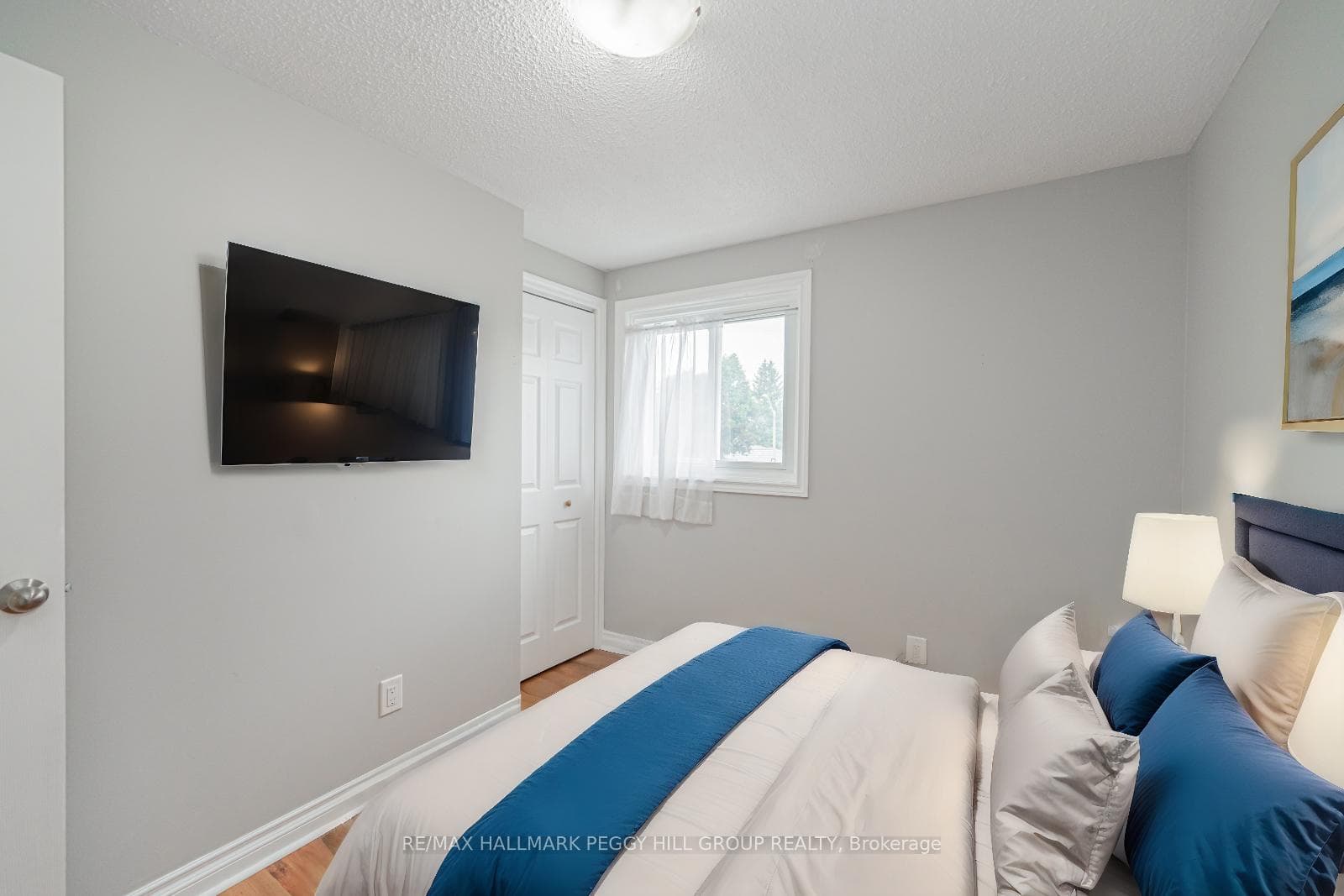 18 Bronte Crescent photo 8