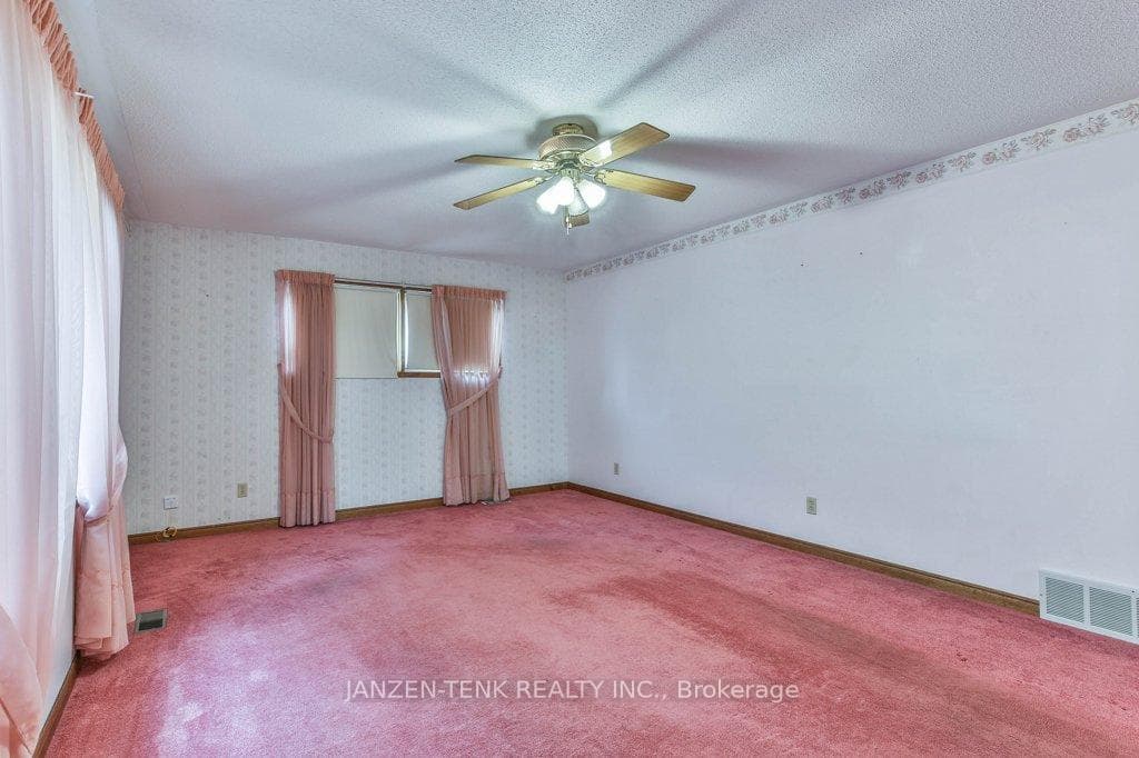 9293 Richmond Road photo 6