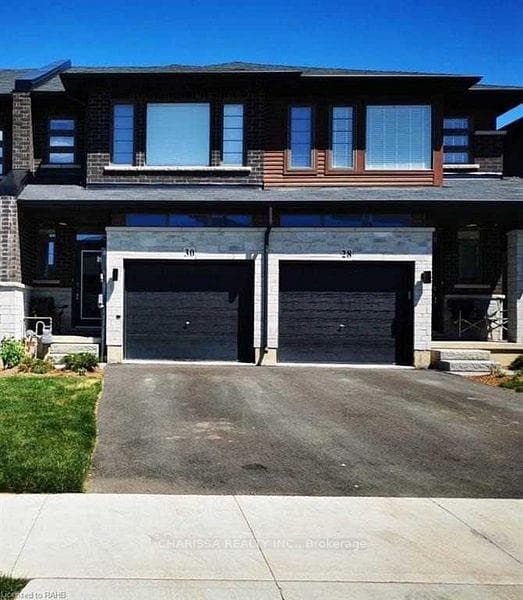 30 Greenwich Avenue photo 1