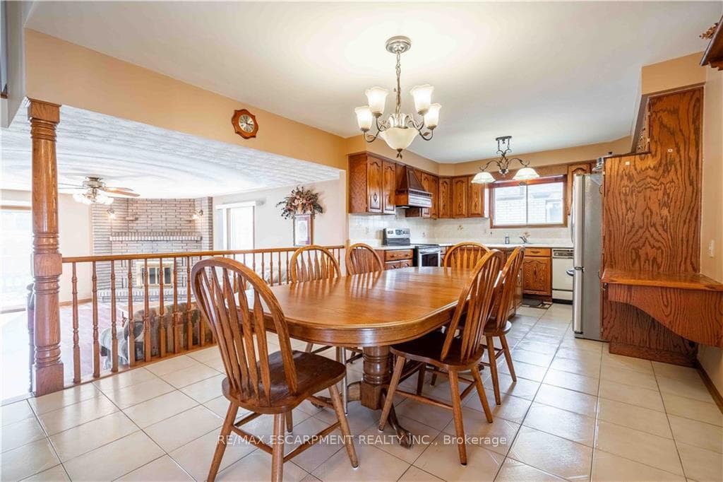19 Pavarotti Court photo 6